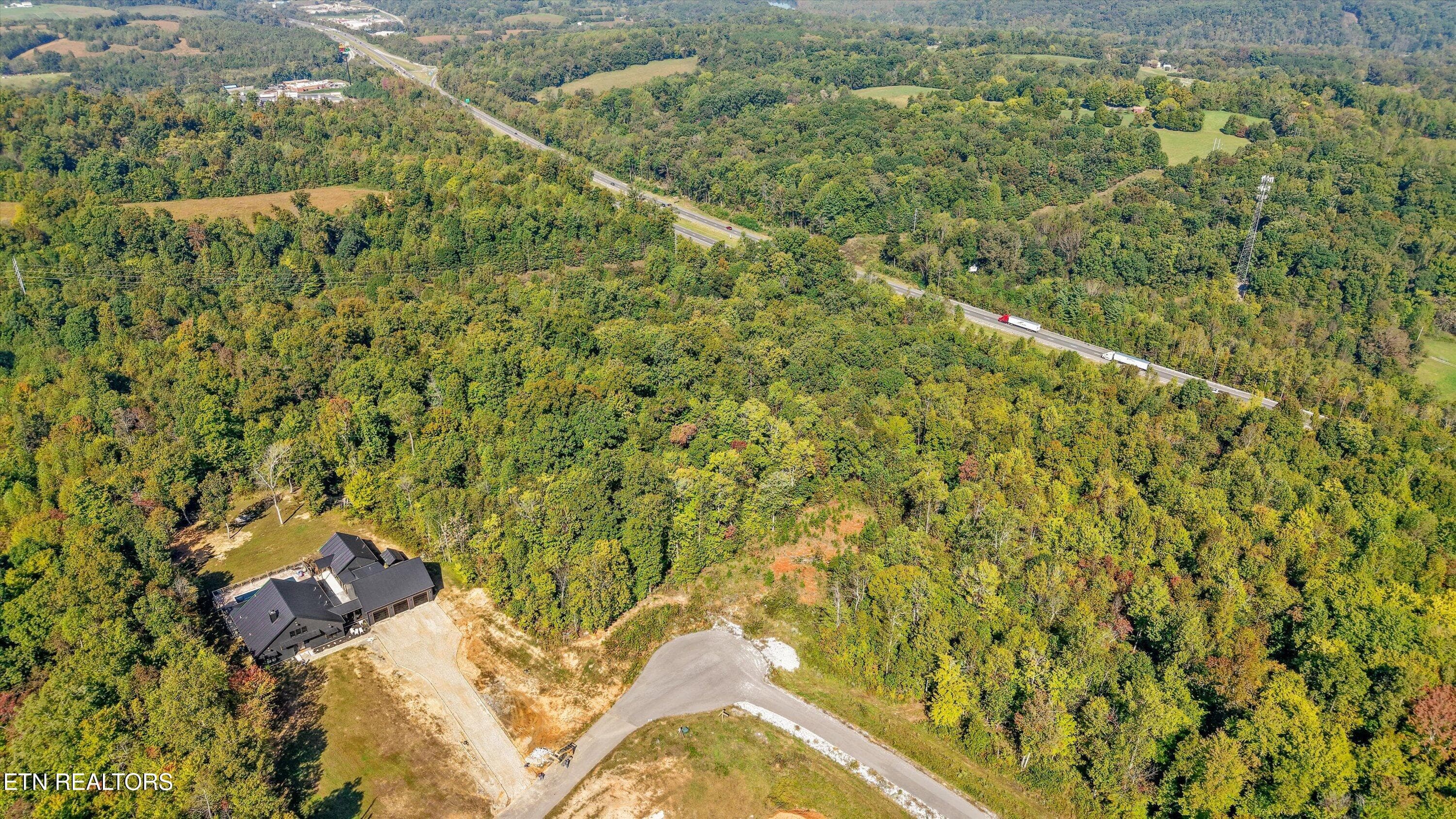 675 Travellers Way, Lenoir City, TN 37771