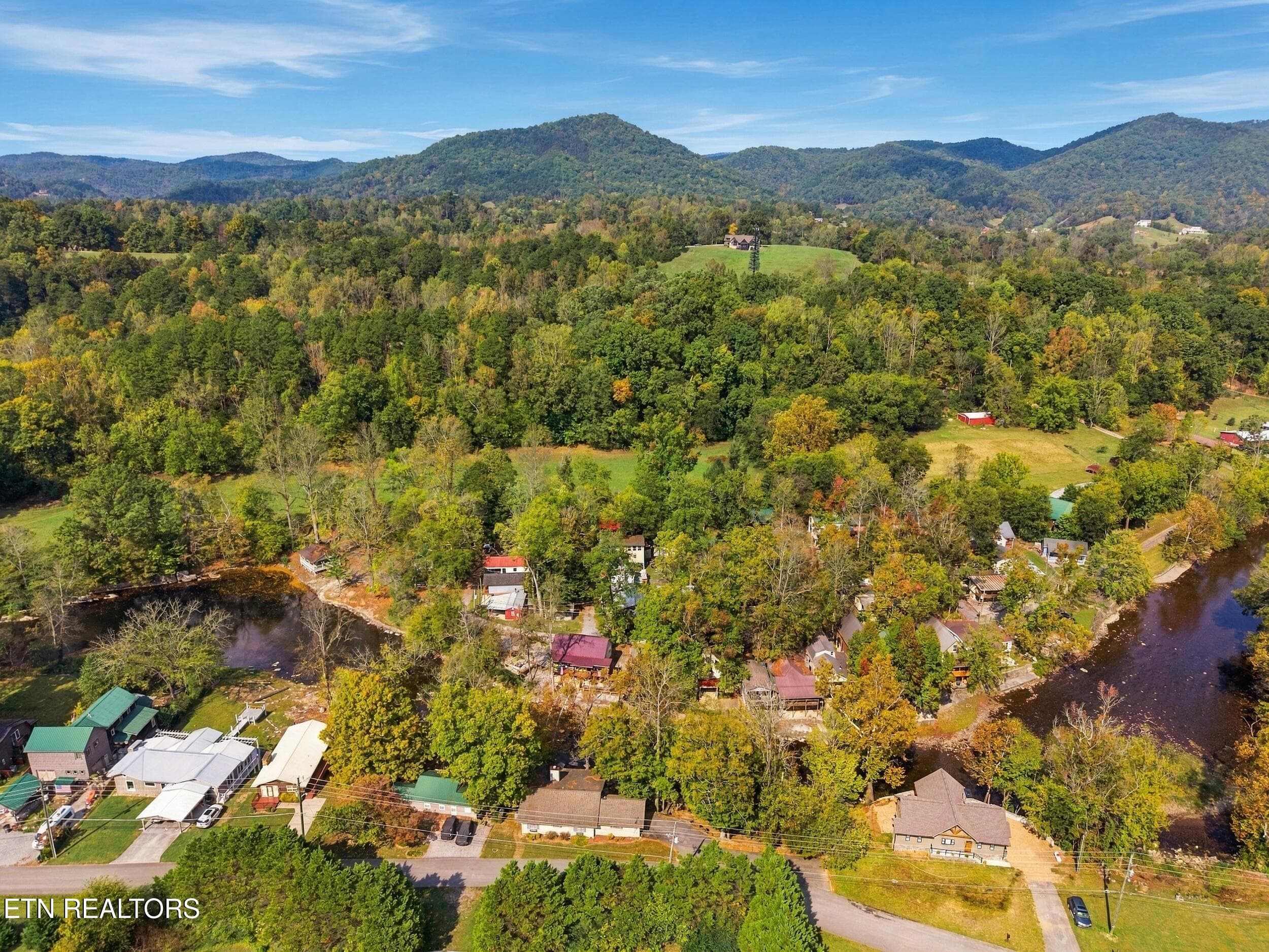 017 - 7836 Carnes Rd, Townsend, TN 37882