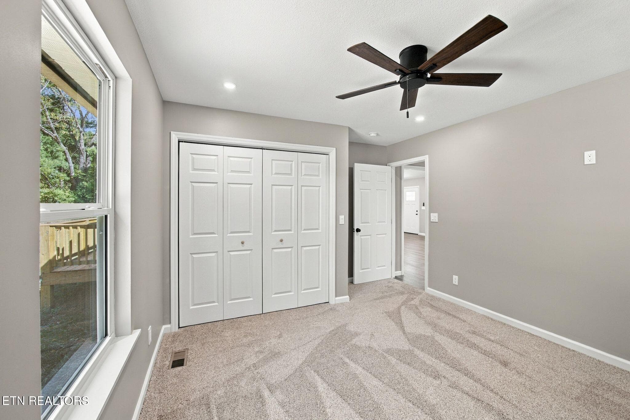 17_610 Lawrence St 13 - 610 Lawrence St, Etowah, TN 37331