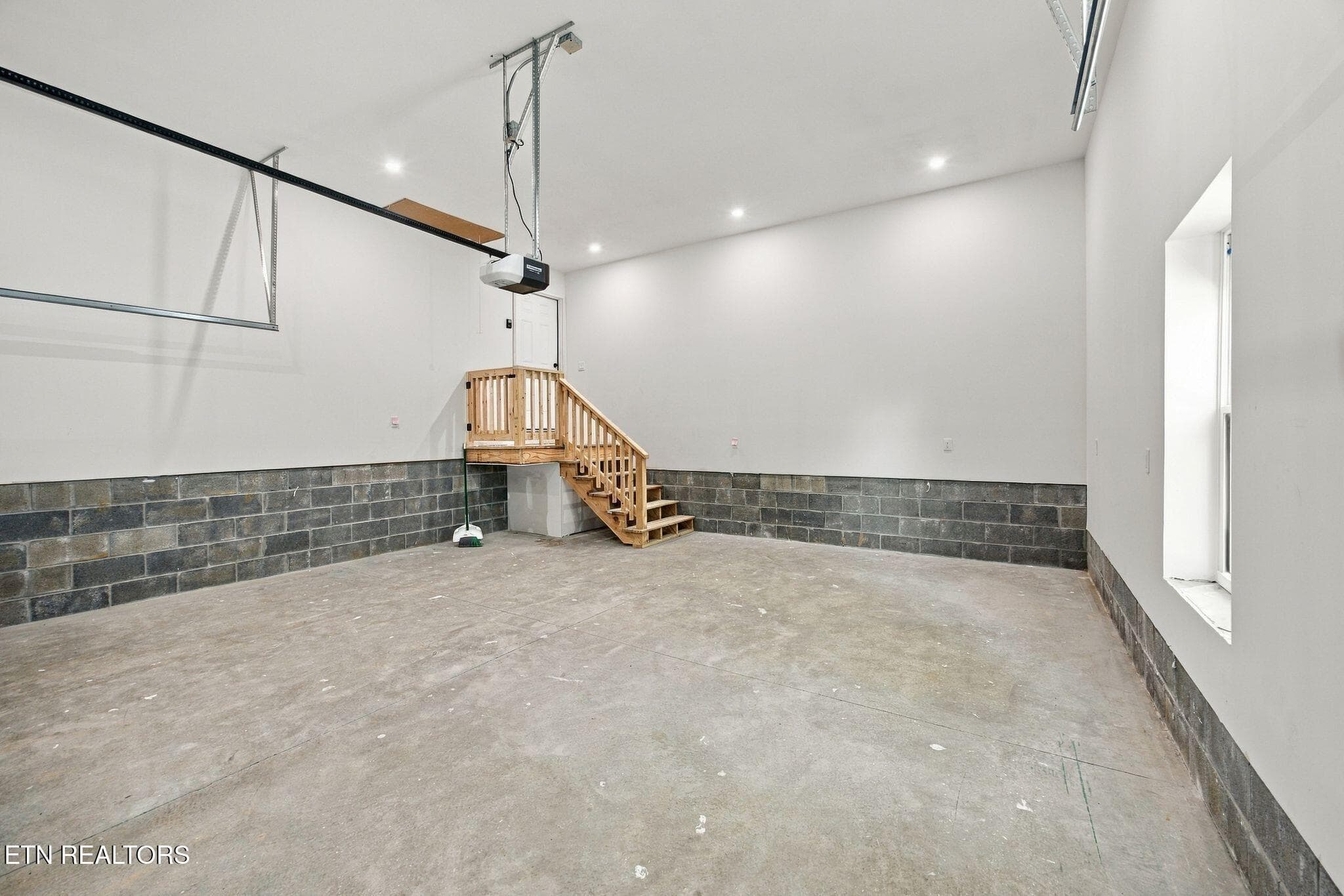 24_610 Lawrence St 20 - 610 Lawrence St, Etowah, TN 37331