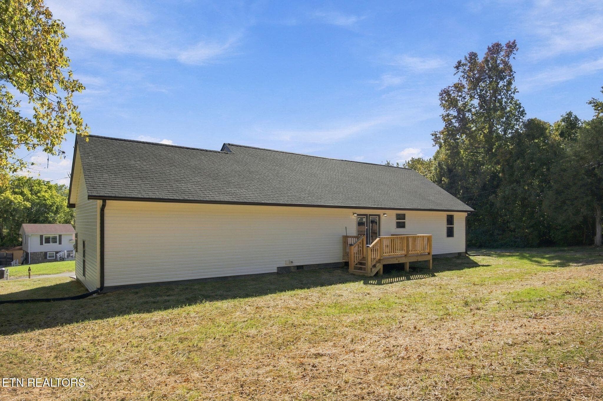 27_610 Lawrence St 23 - 610 Lawrence St, Etowah, TN 37331