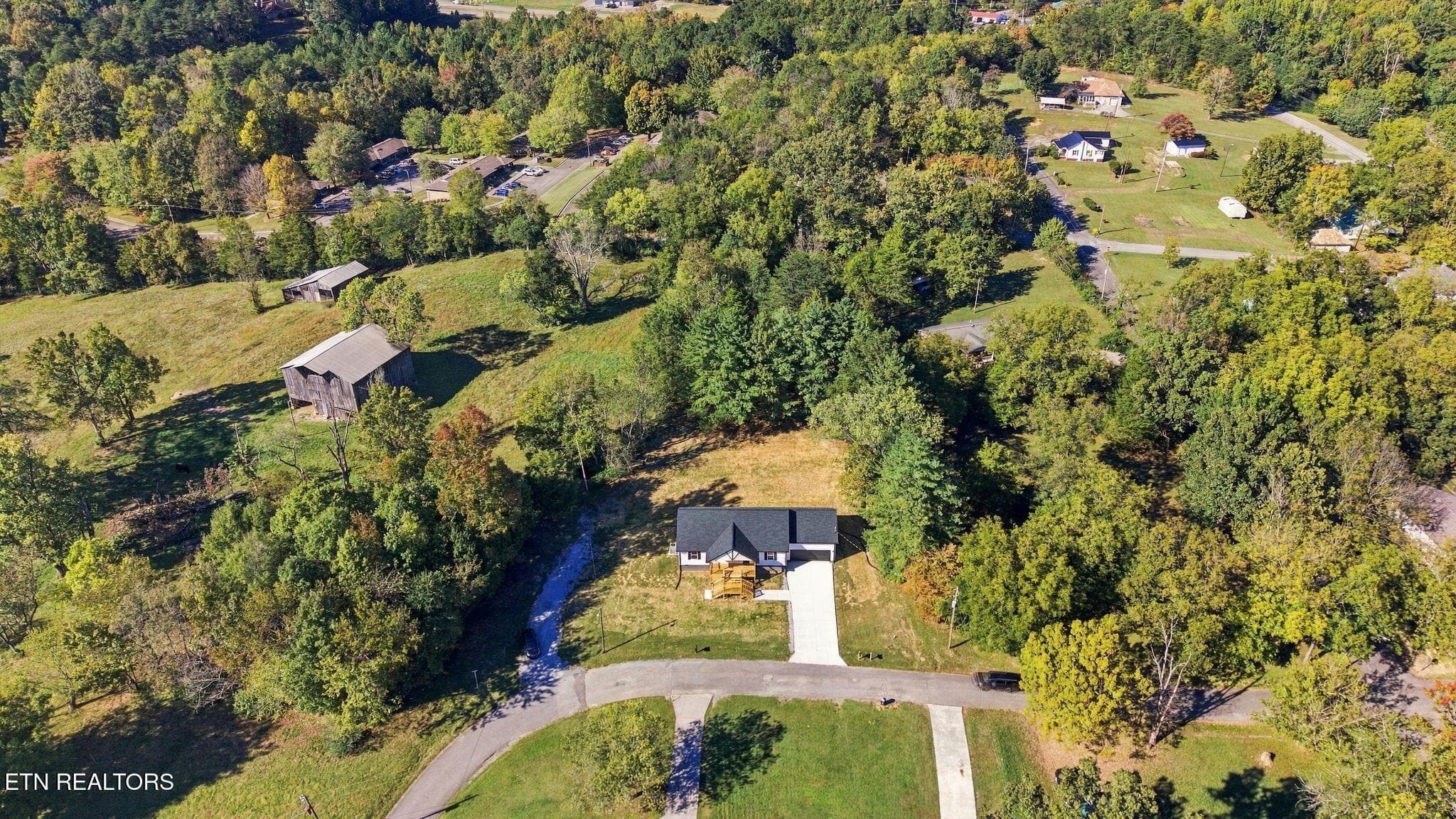 34_610 Lawrence St 33 - 610 Lawrence St, Etowah, TN 37331