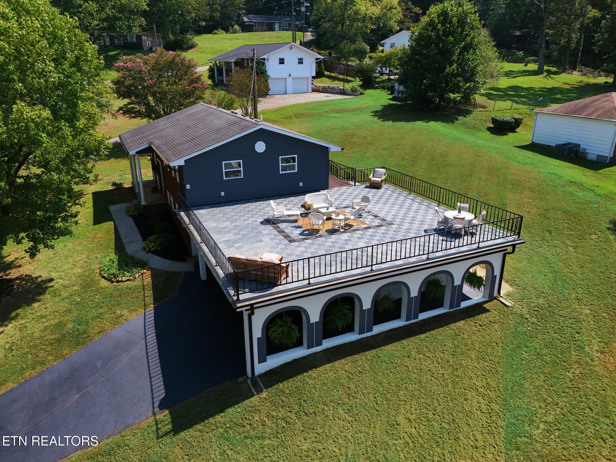 01_beyc6aa45e0f4d779 - 8216 Pickens Gap Rd, Knoxville, TN 37920