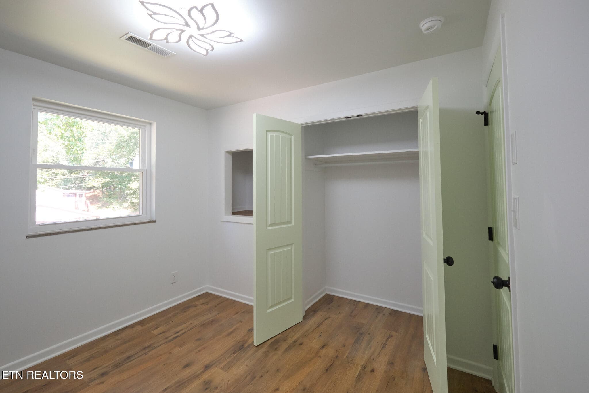 21_beyc6aa465180527b - 8216 Pickens Gap Rd, Knoxville, TN 37920