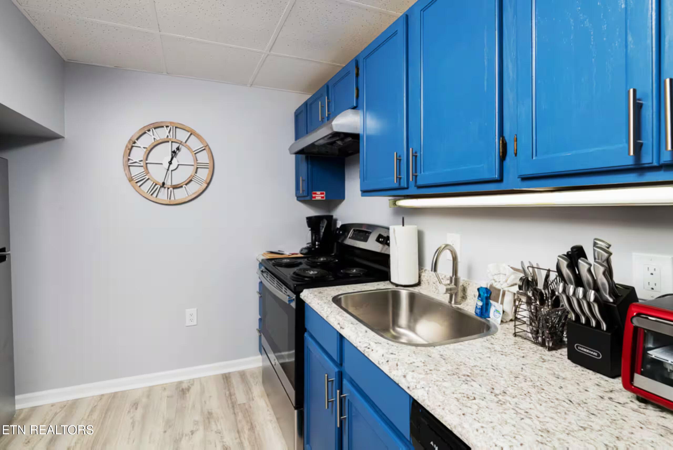 413 Baskins Creek Rd Unit 407 - Pic 8 - 413 Baskins Creek Rd 407, Gatlinburg, TN 37738
