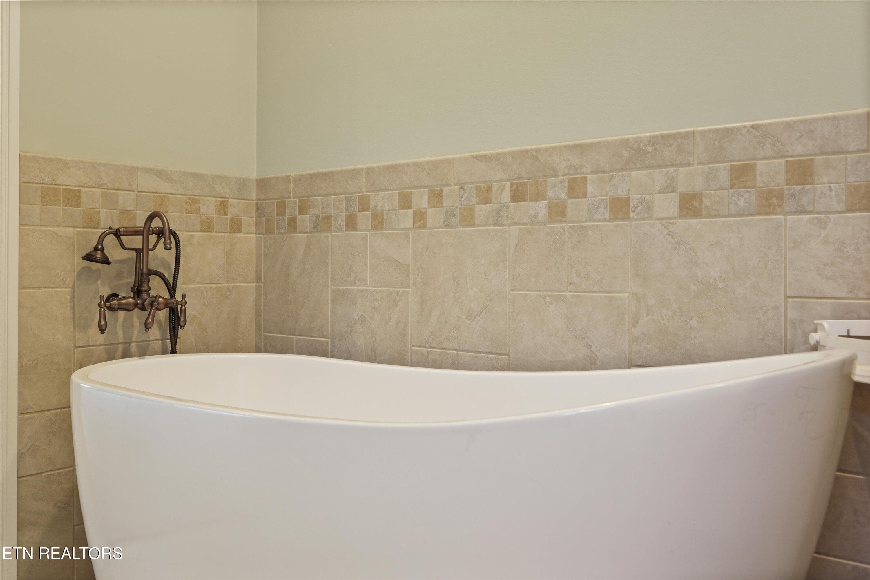 30-146 Lighthouse Blvd047 - 146 Lighthouse Blvd, Loudon, TN 37774