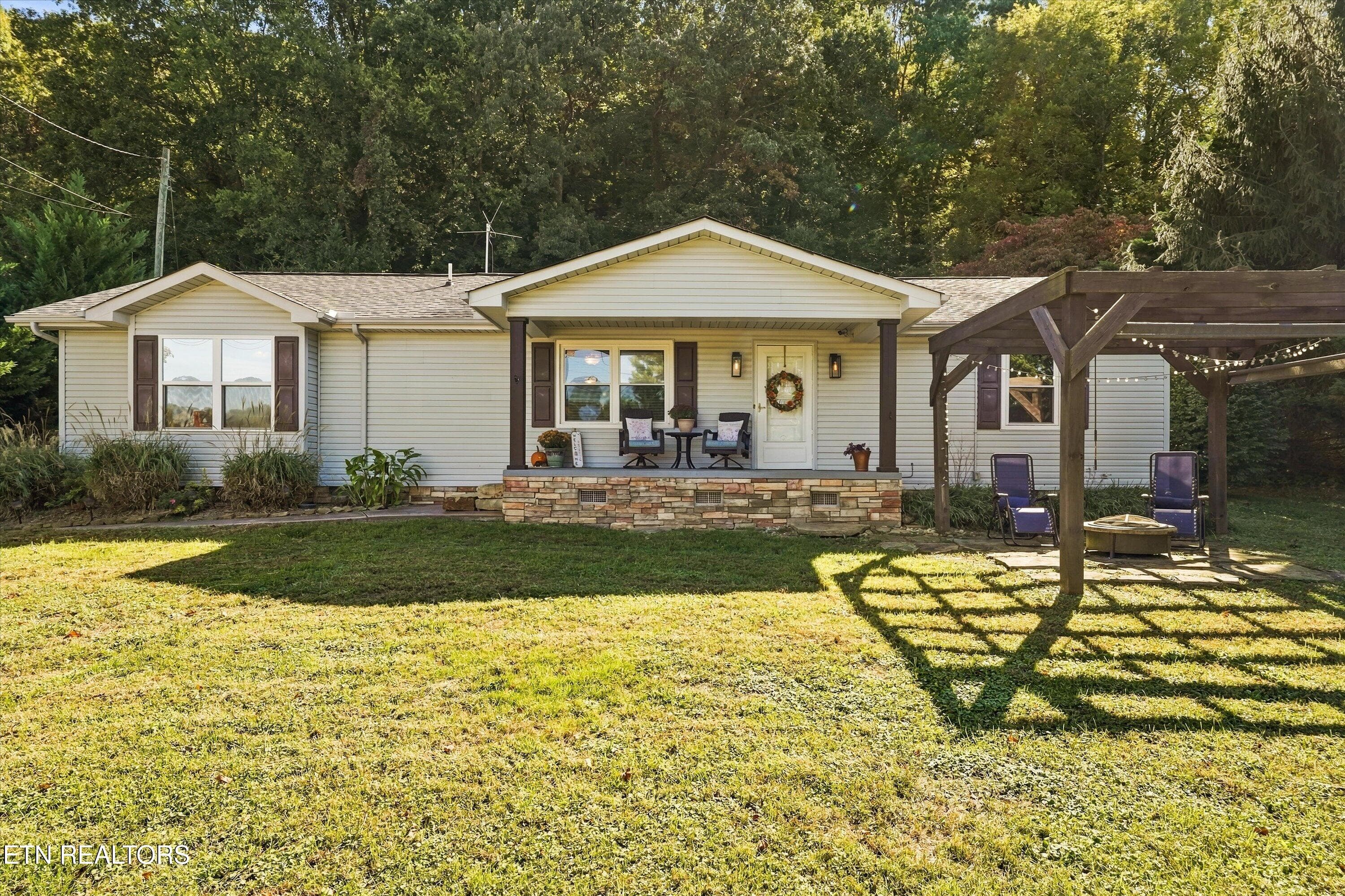 6724 Ball Camp Pike, Knoxville, TN 37931