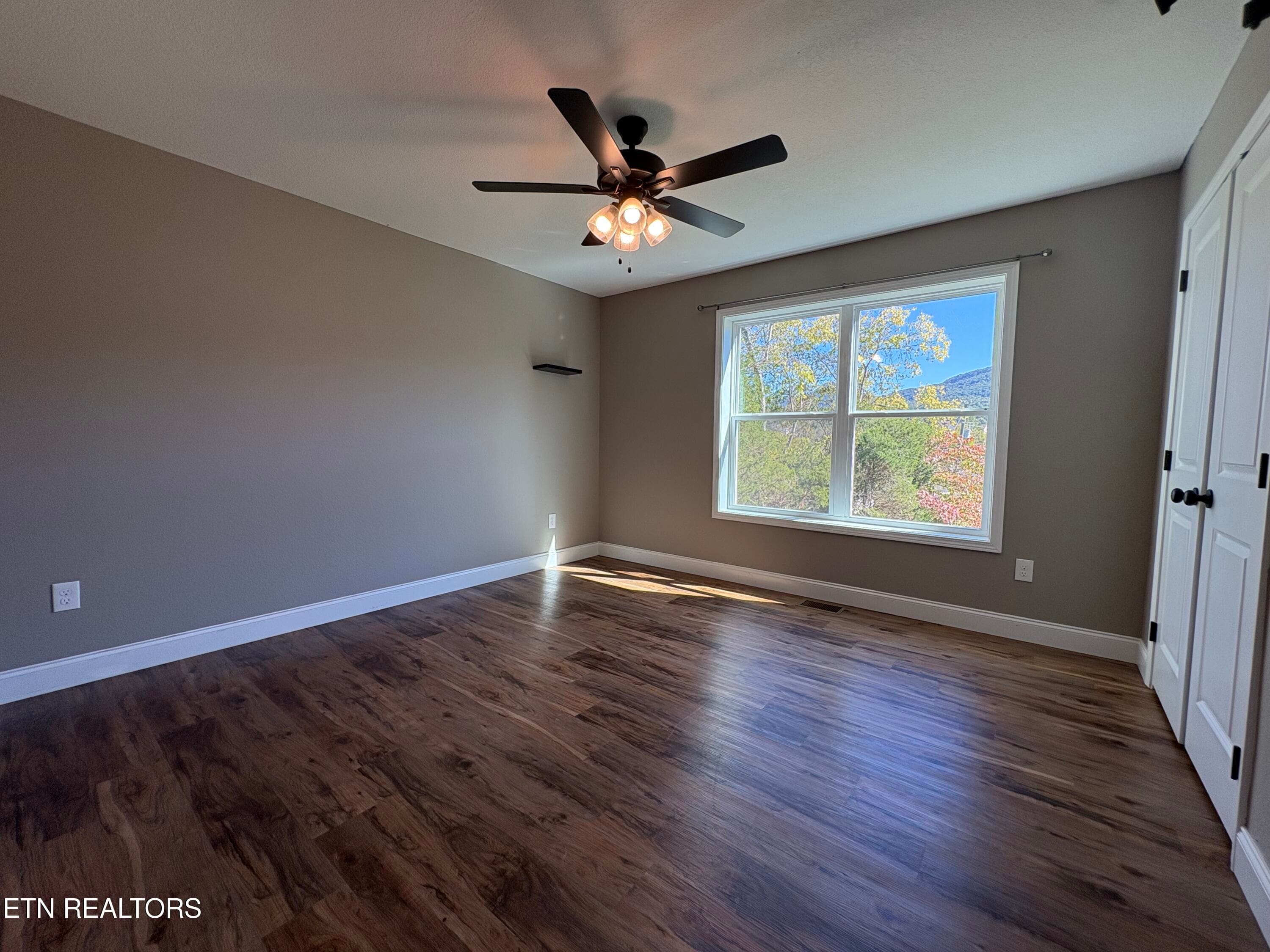 Bedroom 3 - 327 Thomas Loop Rd, Sevierville, TN 37876