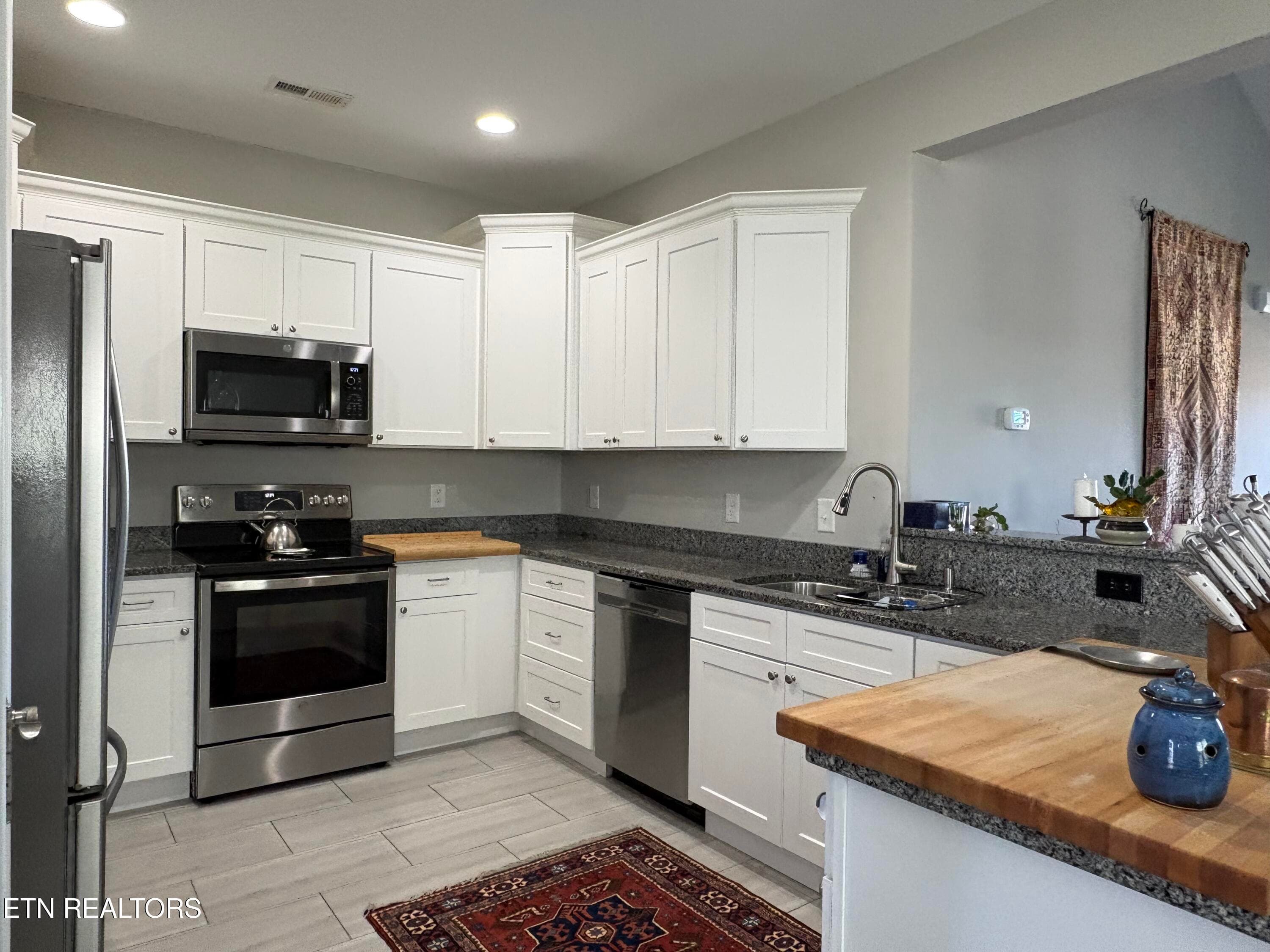KITCHEN - 173 Piper Glen, Gray, TN 37615