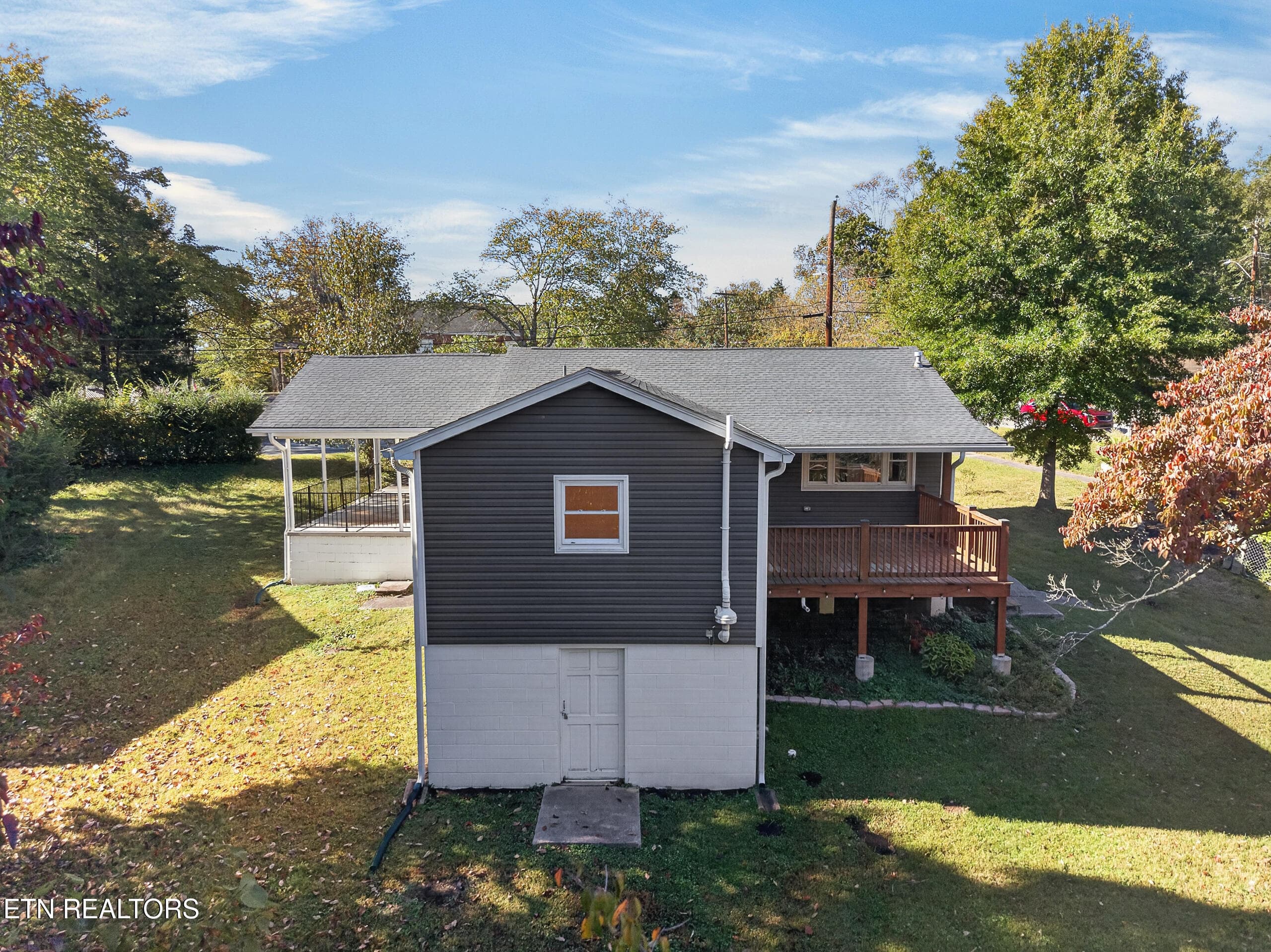 dji_fly_20261021_105522_0671_17925946180 - 102 Poplar Rd, Oak Ridge, TN 37830