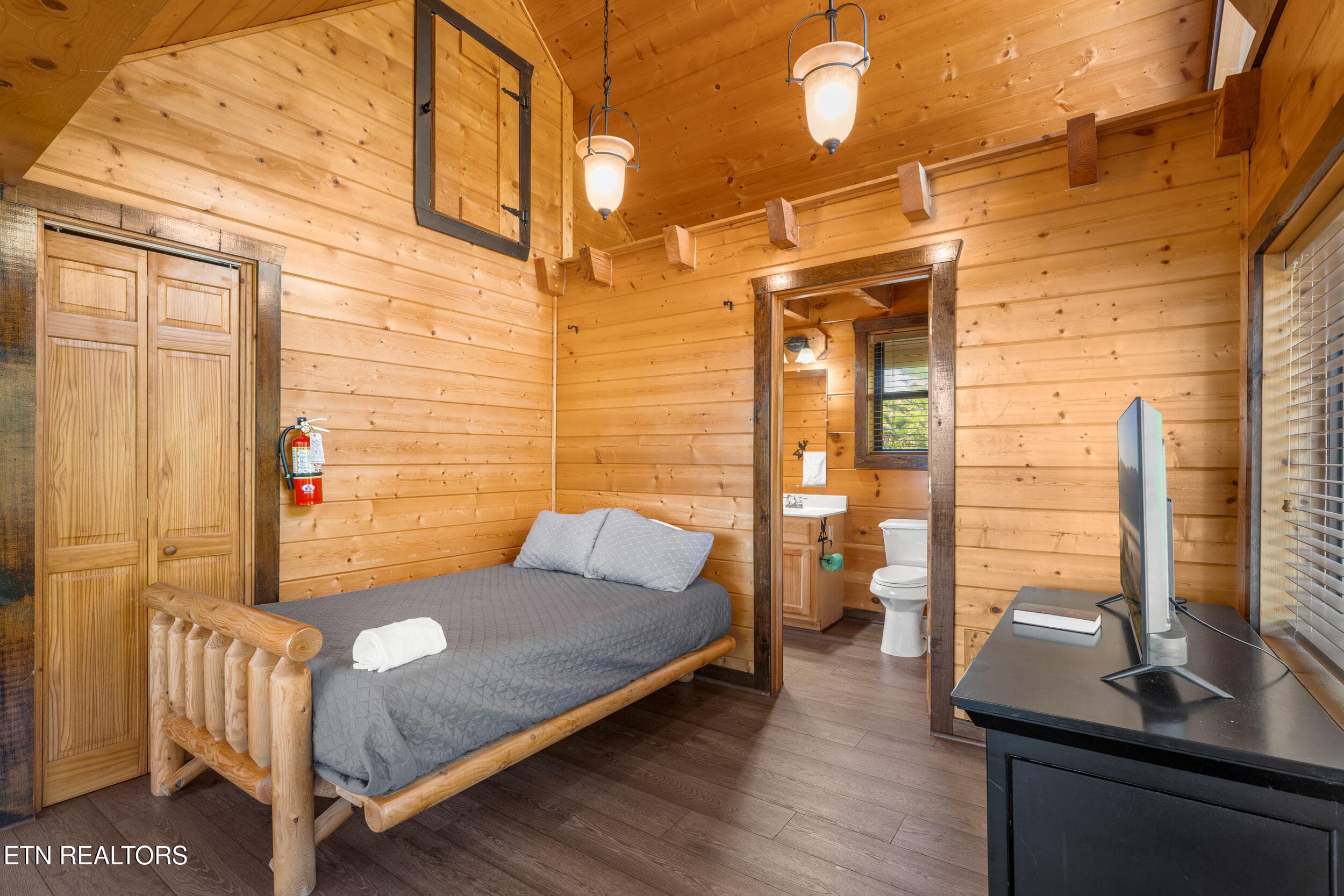 028 - 2634 Sawmill Branch Drive, Sevierville, TN 37862