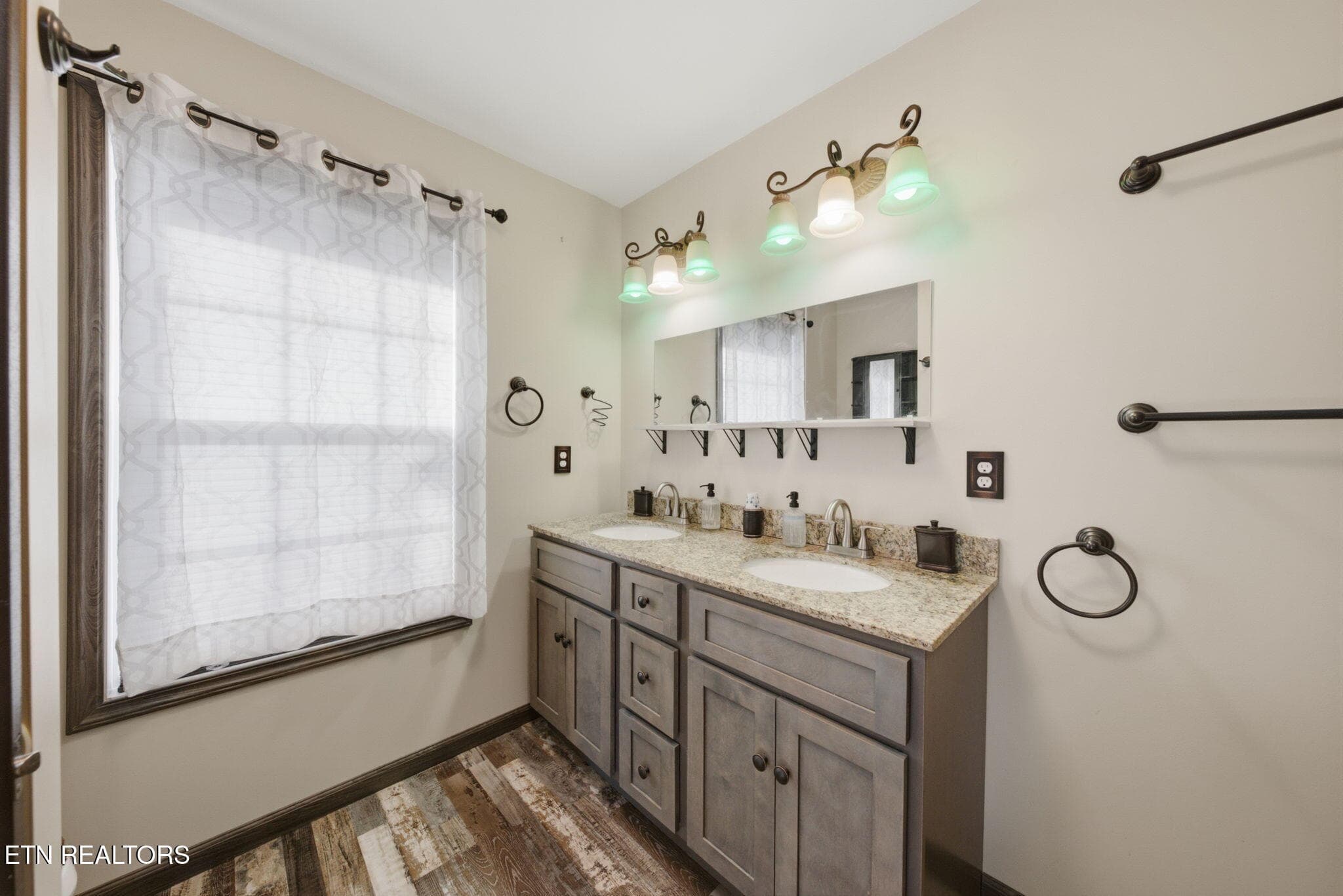 Primary Bathroom - 804 Patton Ferry Rd, Kingston, TN 37763