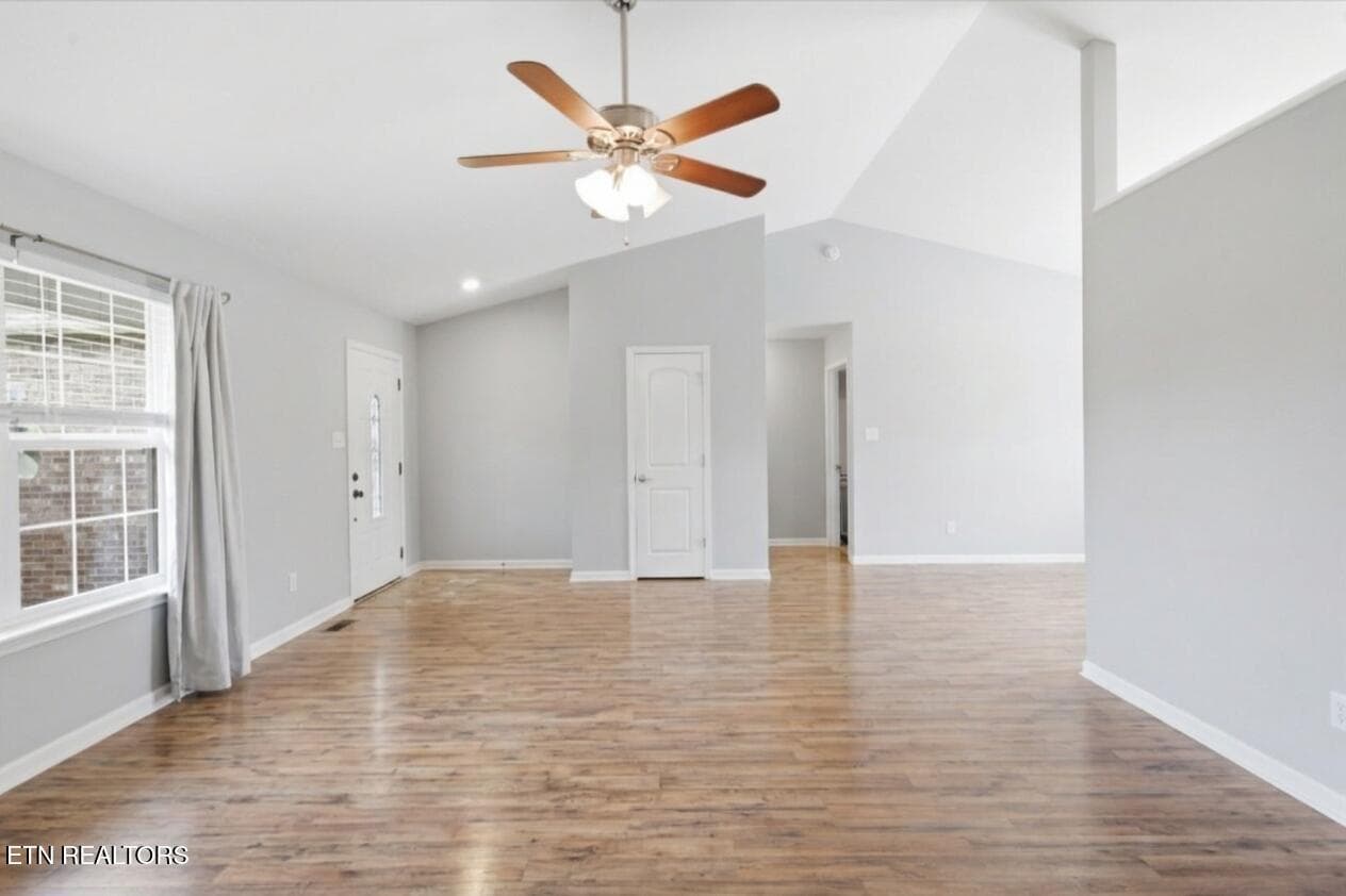Main level living area - 2718 Chukar Rd, Knoxville, TN 37923