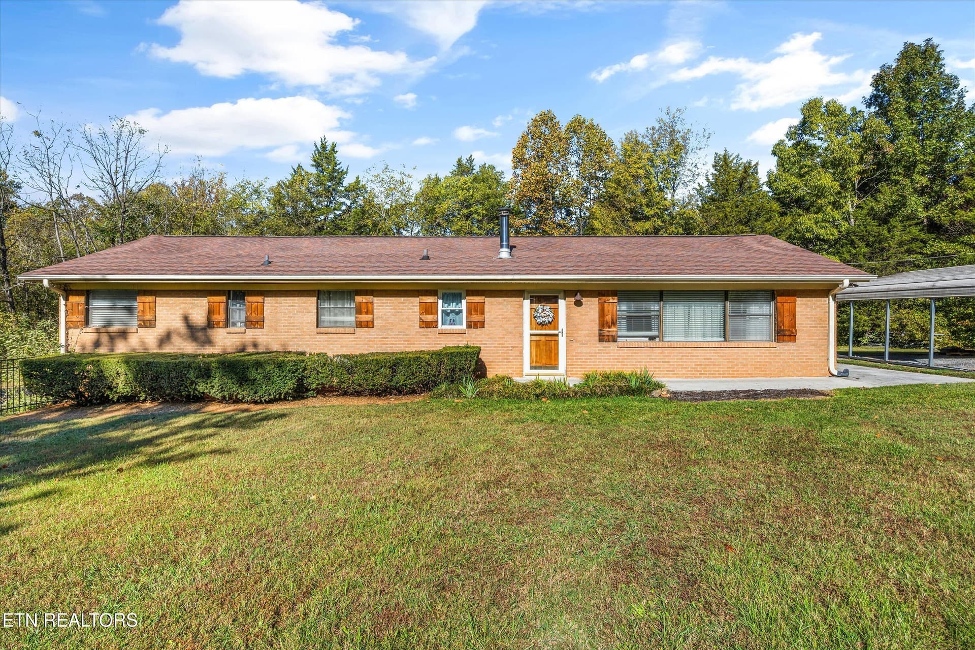 7111 Wright Rd, Knoxville, TN 37931