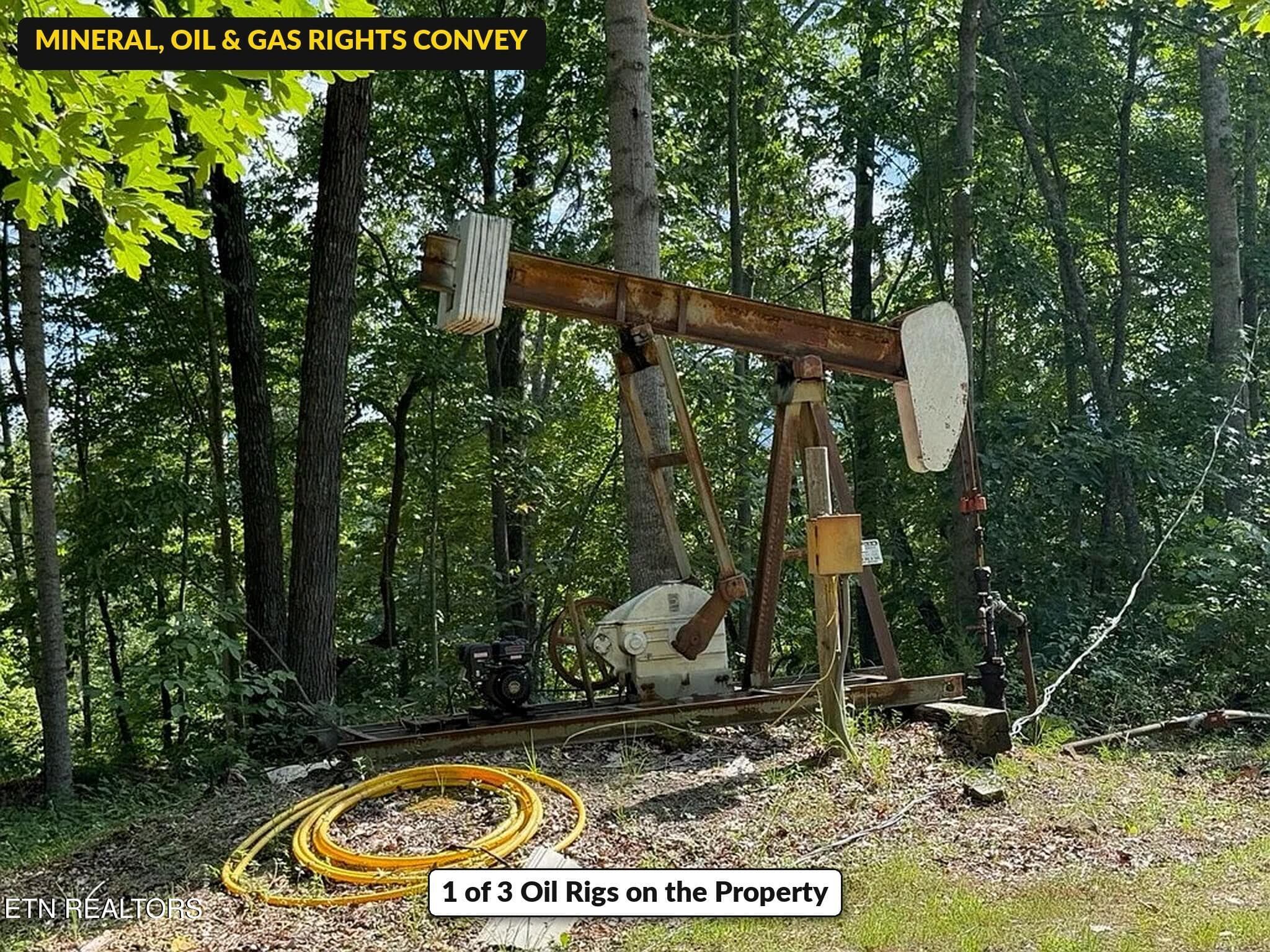 Puncheon_Creek_03_Oil_Rig_Pump_Jack - 00 Puncheon Creek Lane, Allred, TN 38542