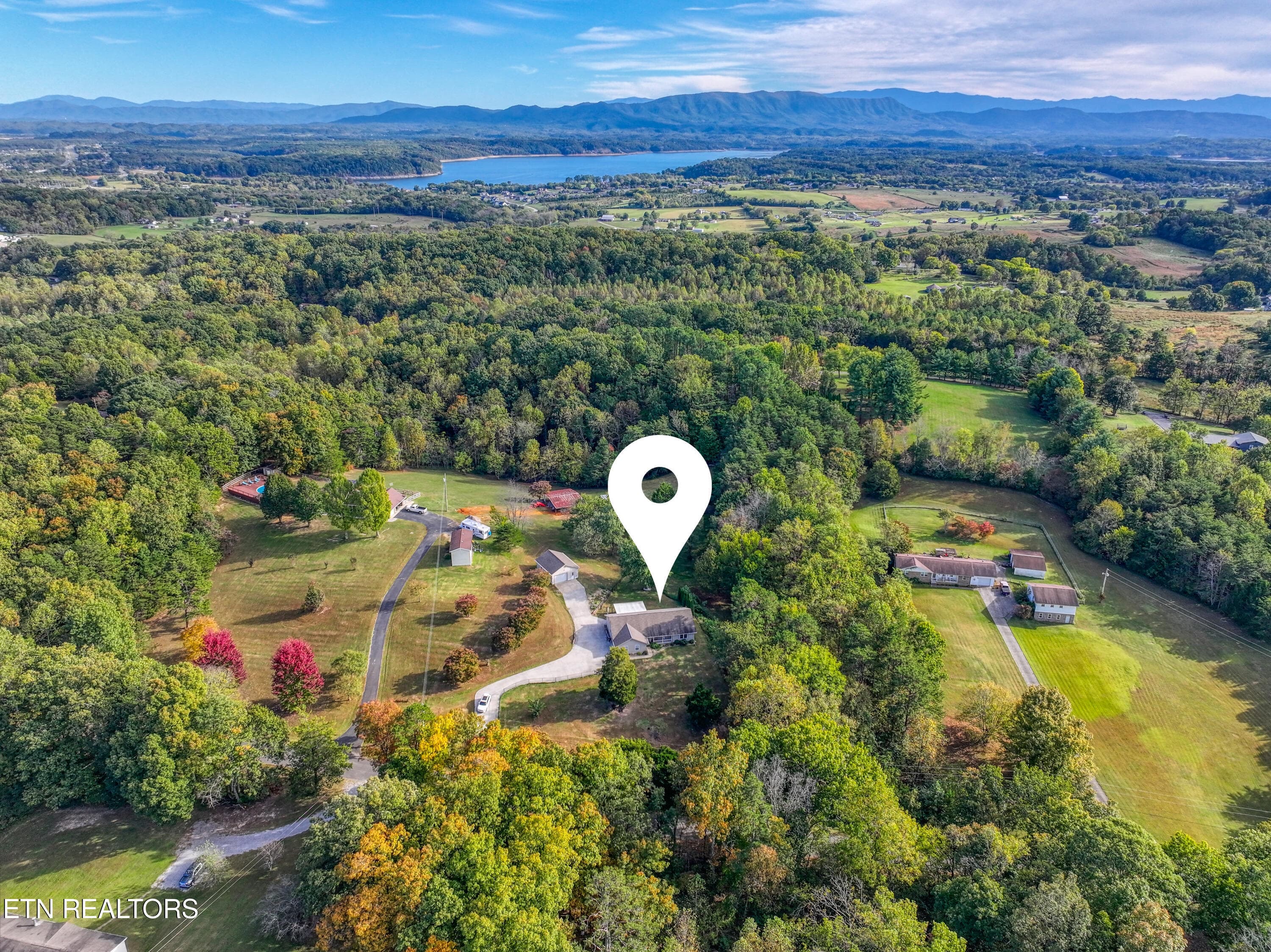 DJI_20261020162008_0488_D_161 - 1733 Oakdale Drive, Dandridge, TN 37725