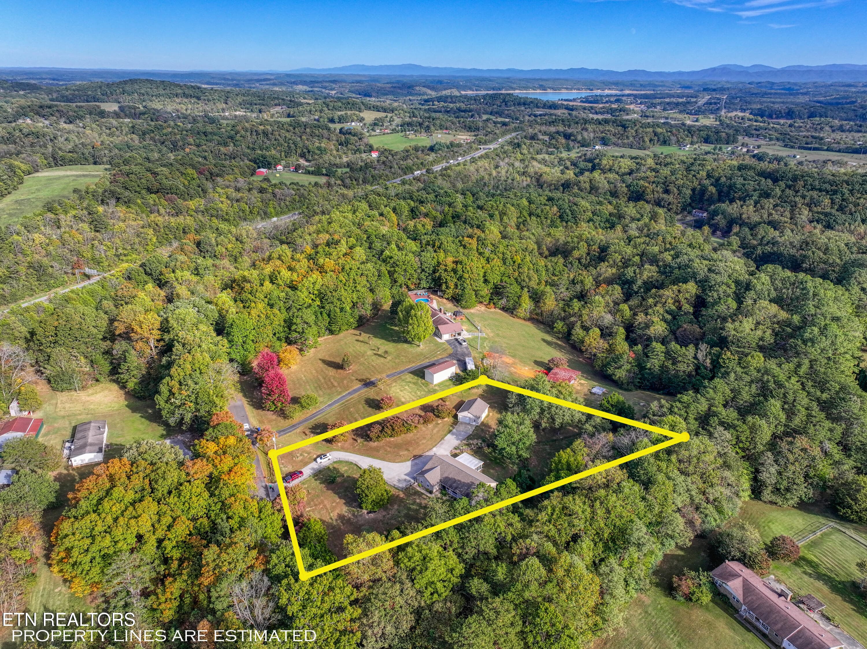 DJI_20261020162030_0493_D_162 - 1733 Oakdale Drive, Dandridge, TN 37725