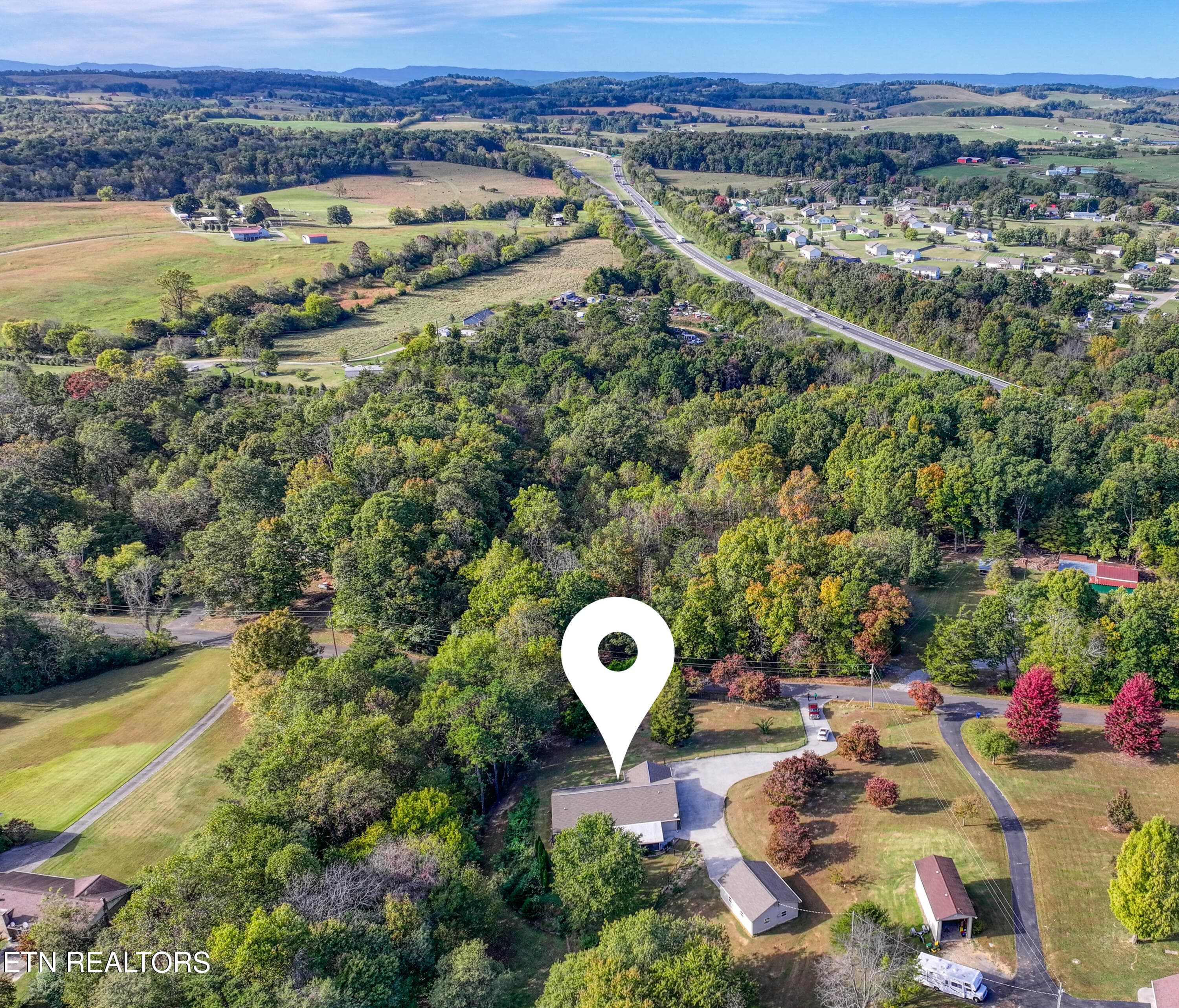 DJI_20261020162143_0508_D_165 - 1733 Oakdale Drive, Dandridge, TN 37725