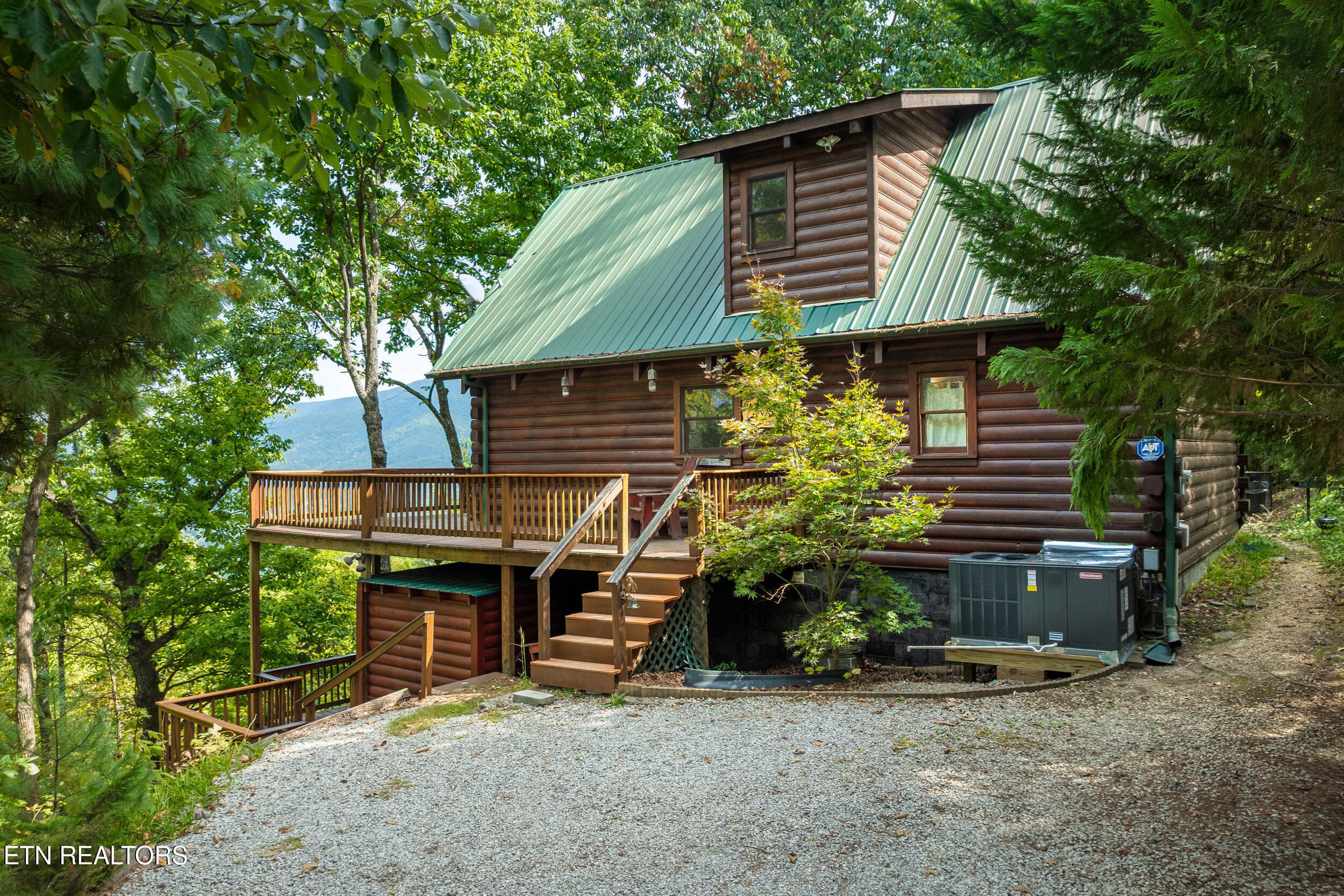 3831 Glenview Way, Sevierville, TN 37862