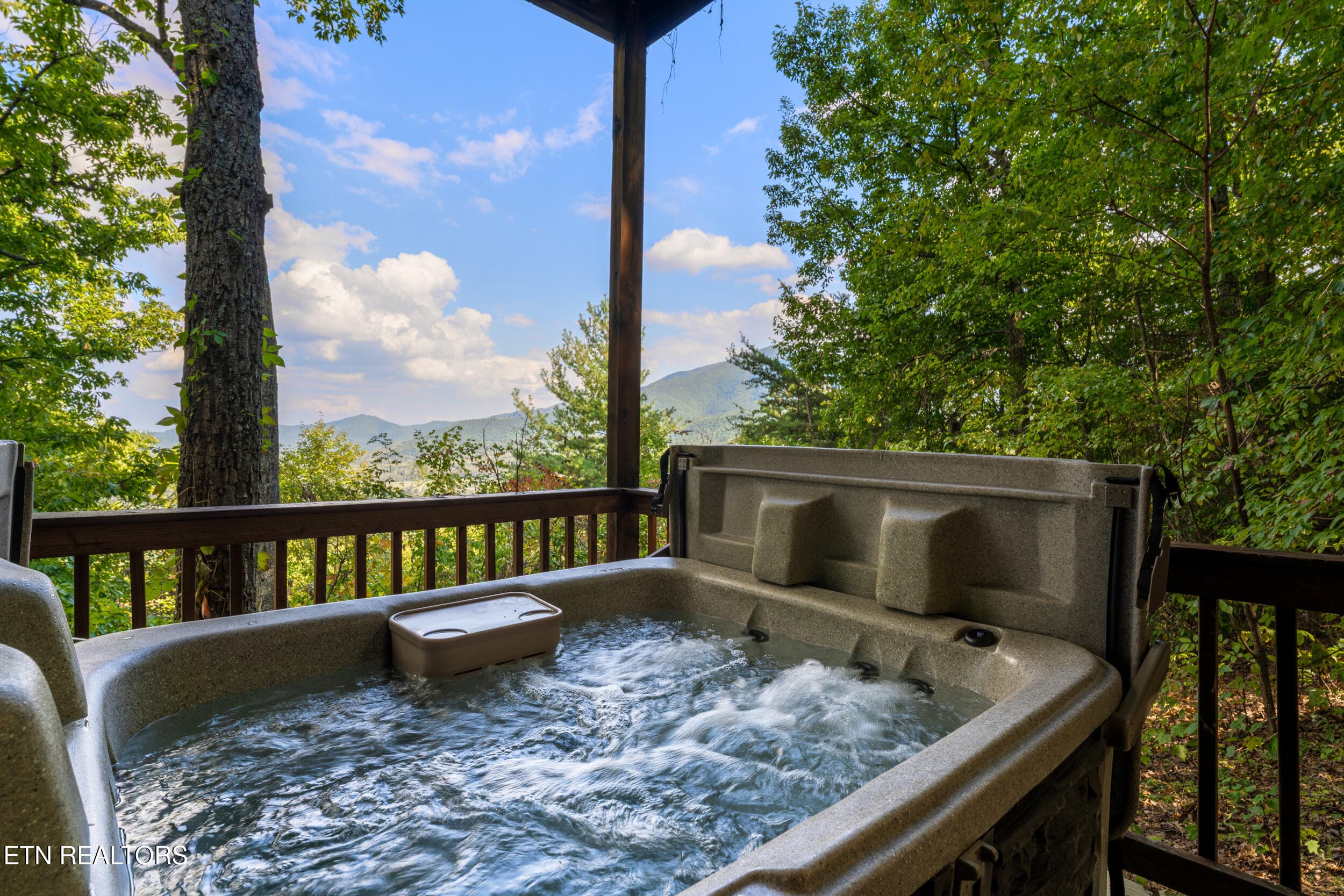 006 - 3831 Glenview Way, Sevierville, TN 37862