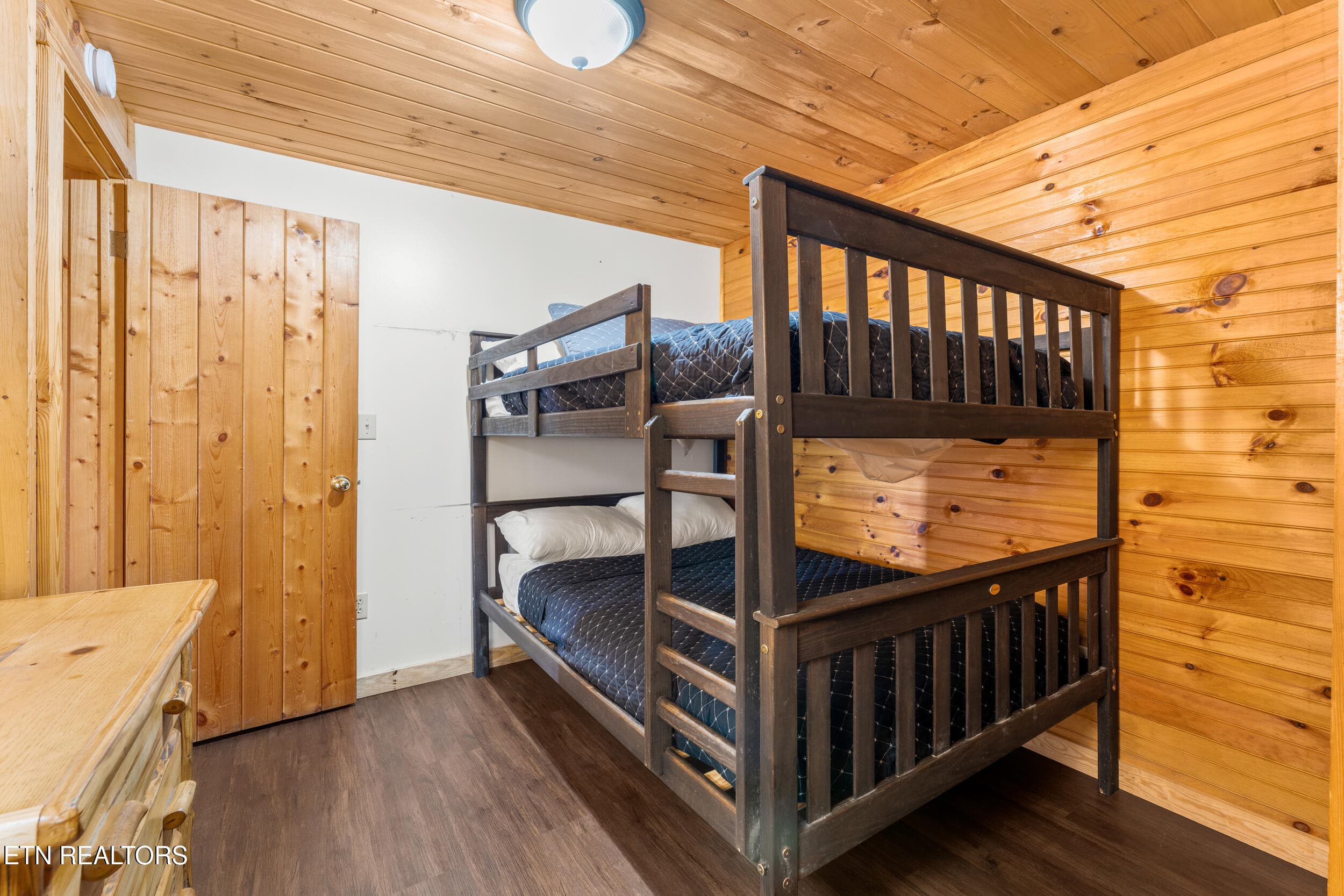 020 - 3831 Glenview Way, Sevierville, TN 37862
