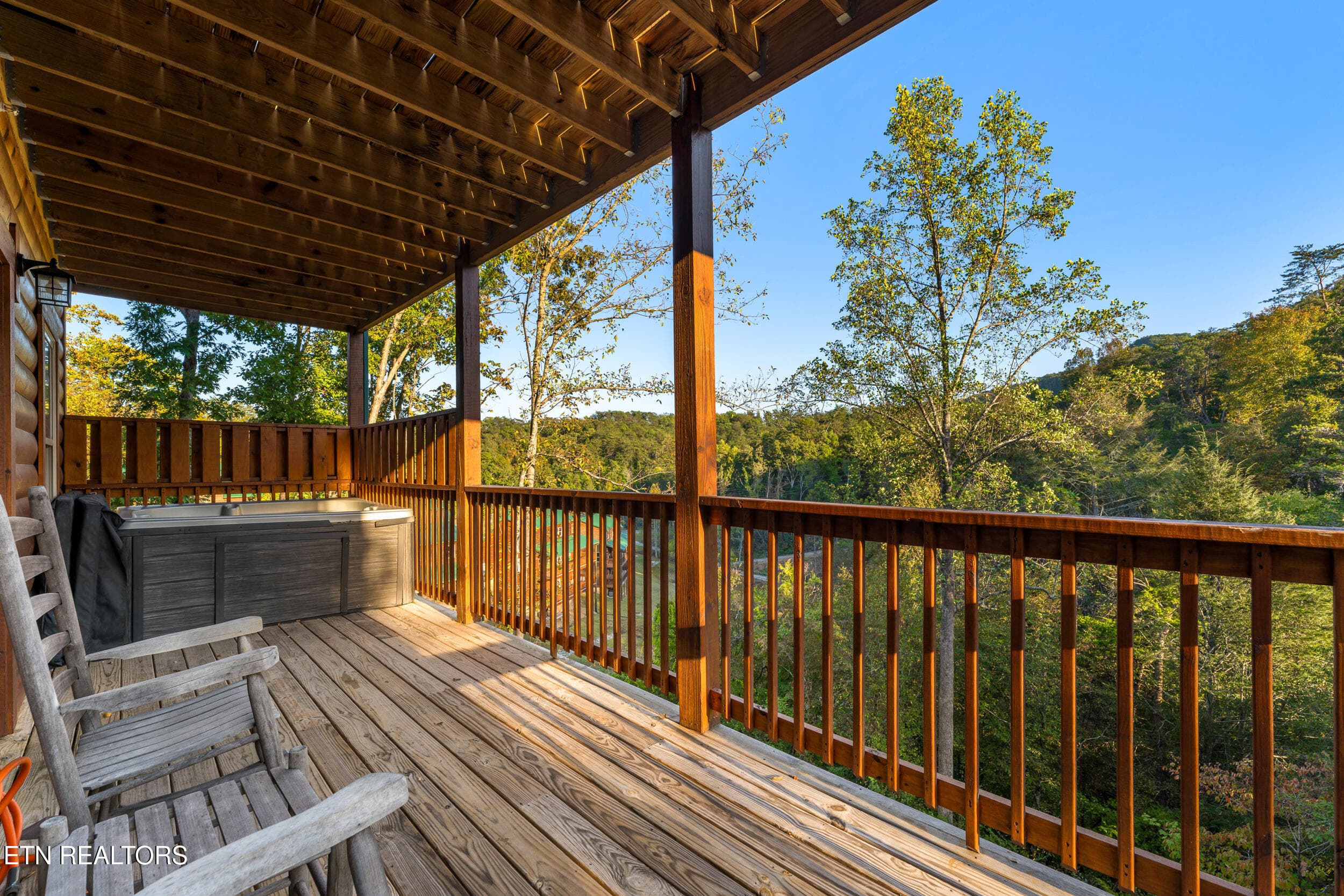 004 - 813 String Run Way St, Pigeon Forge, TN 37863