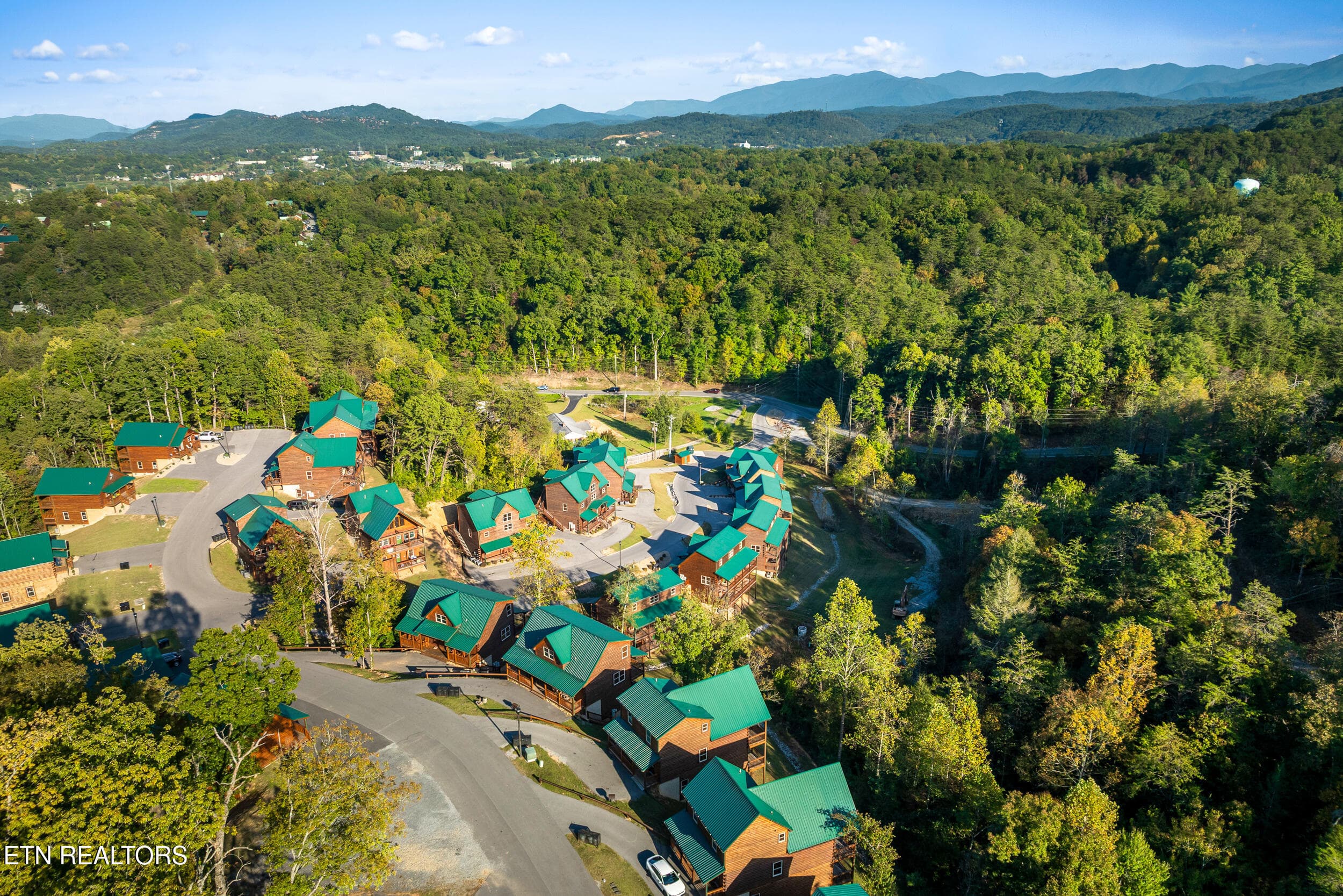006 - 813 String Run Way St, Pigeon Forge, TN 37863