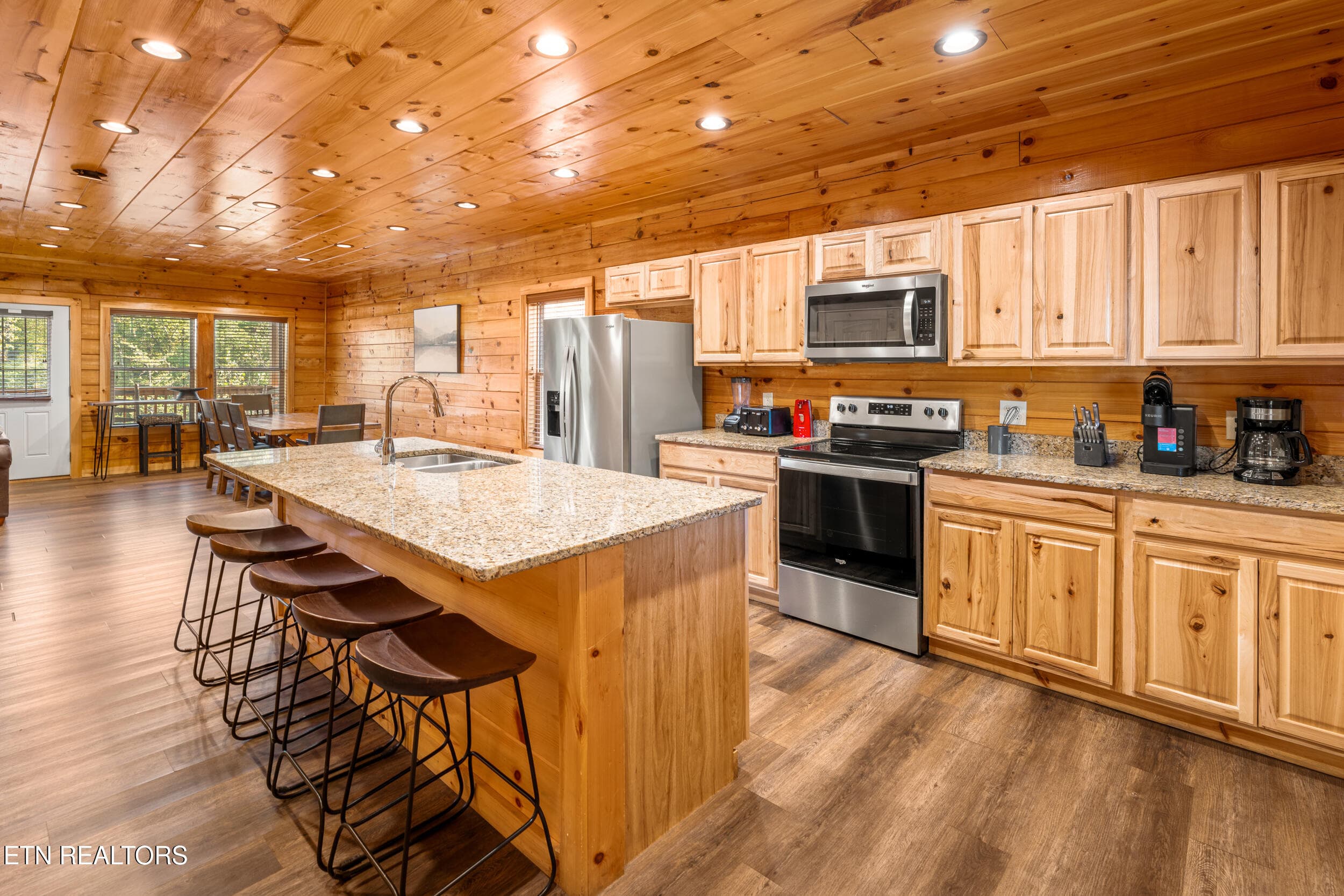 009 - 813 String Run Way St, Pigeon Forge, TN 37863