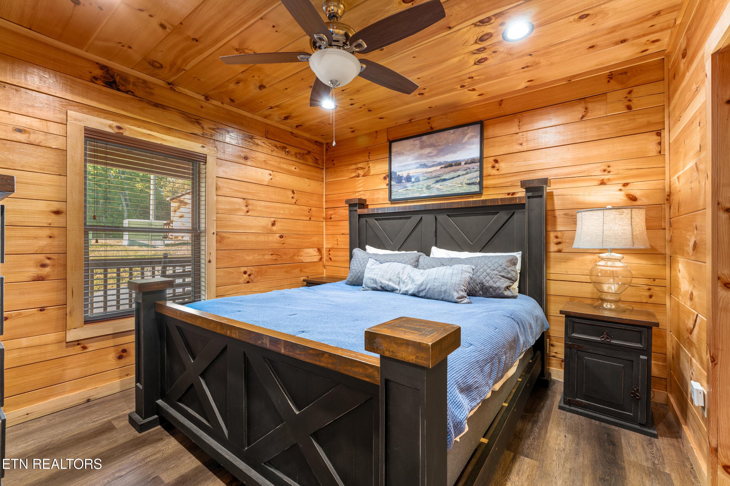 018 - 813 String Run Way St, Pigeon Forge, TN 37863
