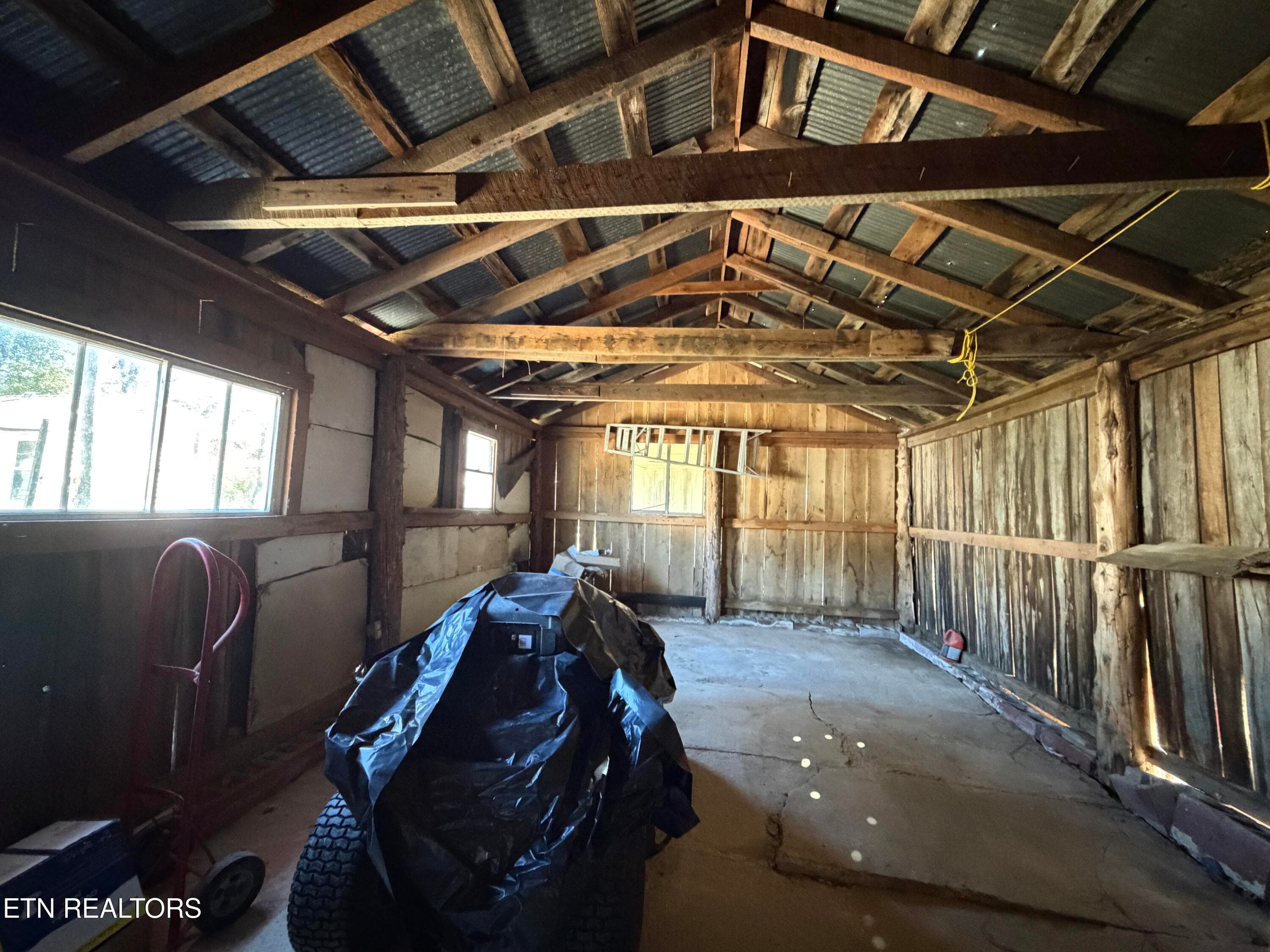 IMG_1906 - 841 Yellow Cliff Rd, Jamestown, TN 38556