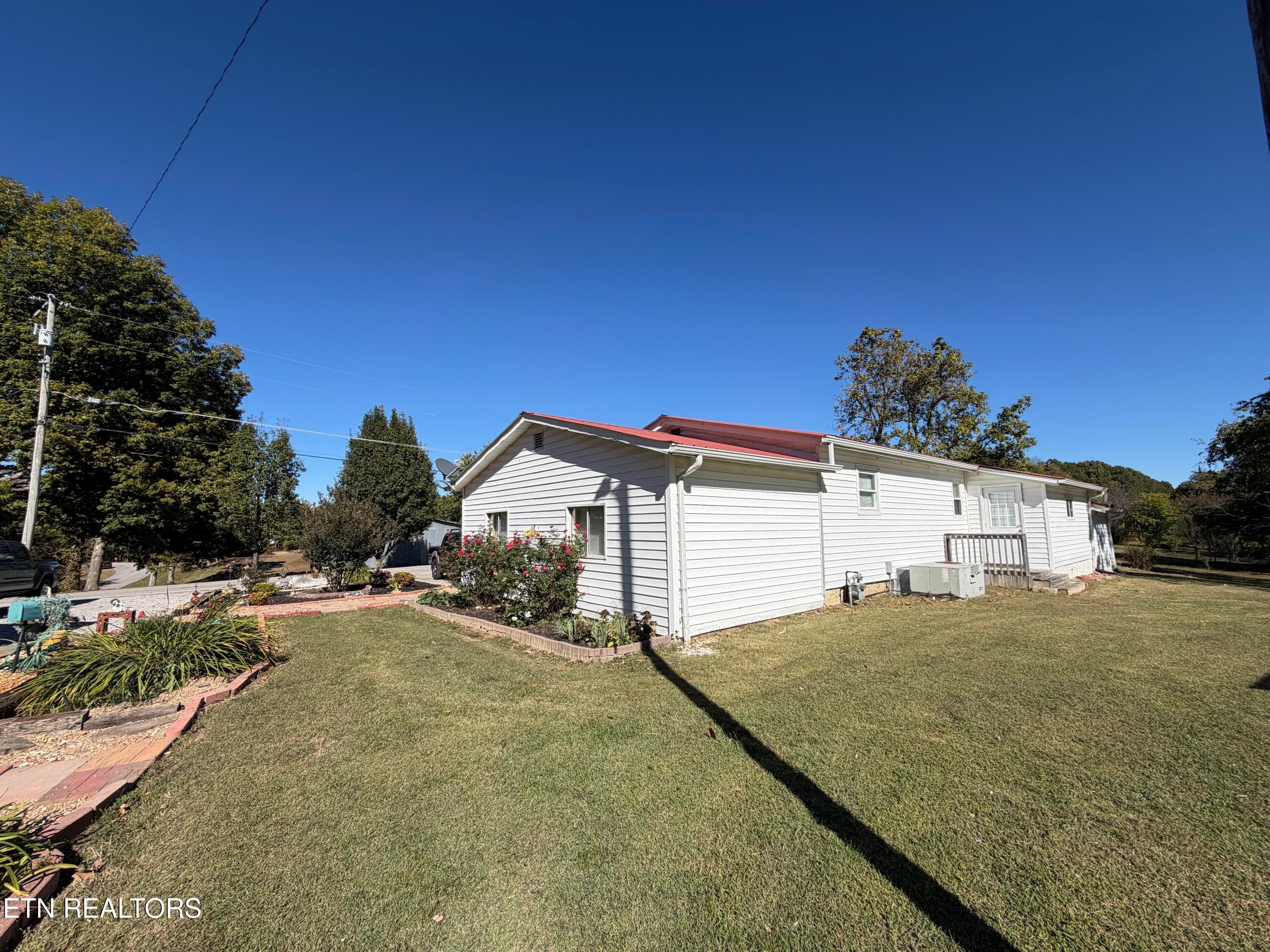 IMG_1897 - 841 Yellow Cliff Rd, Jamestown, TN 38556