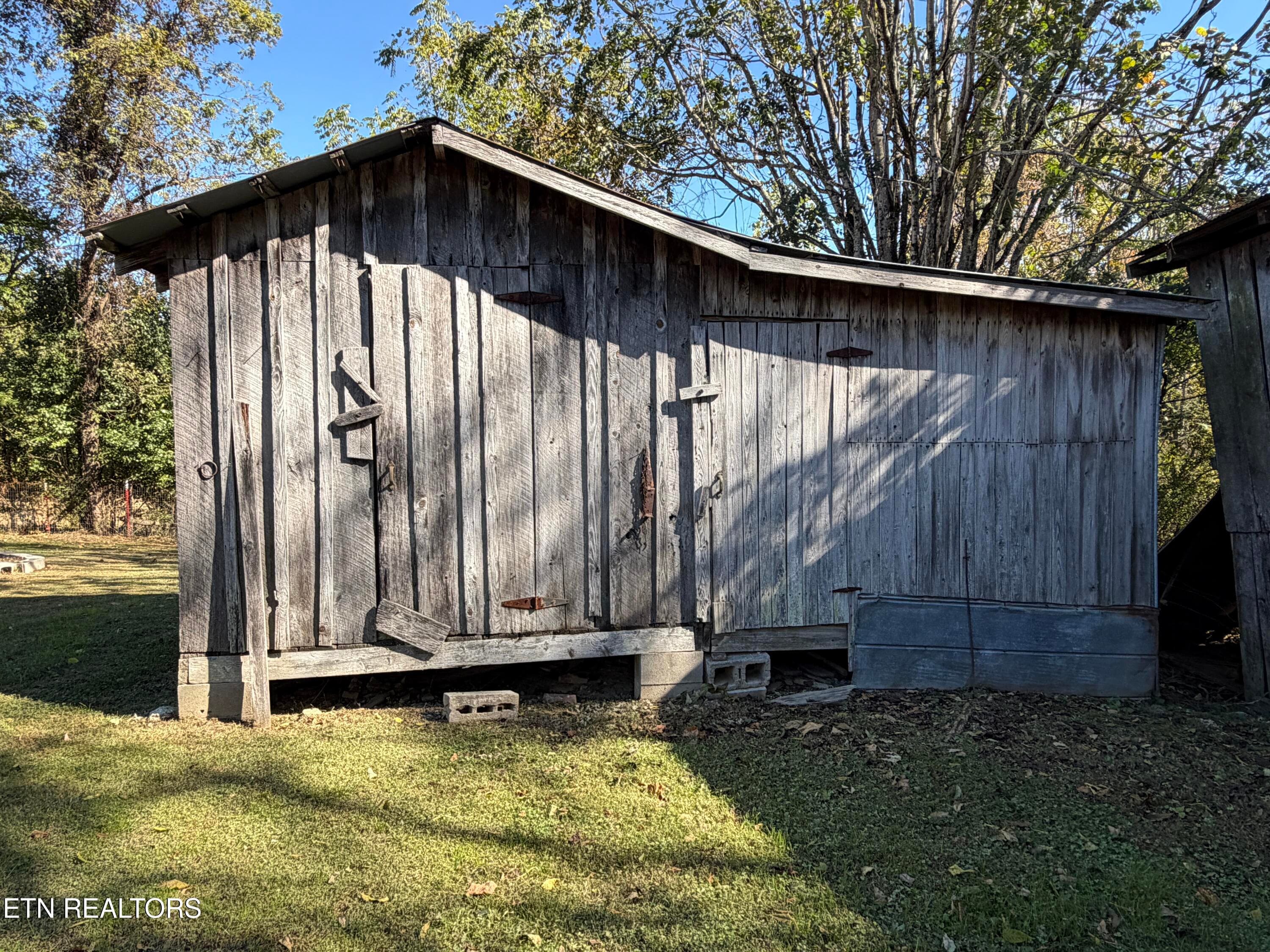 IMG_1900 - 841 Yellow Cliff Rd, Jamestown, TN 38556