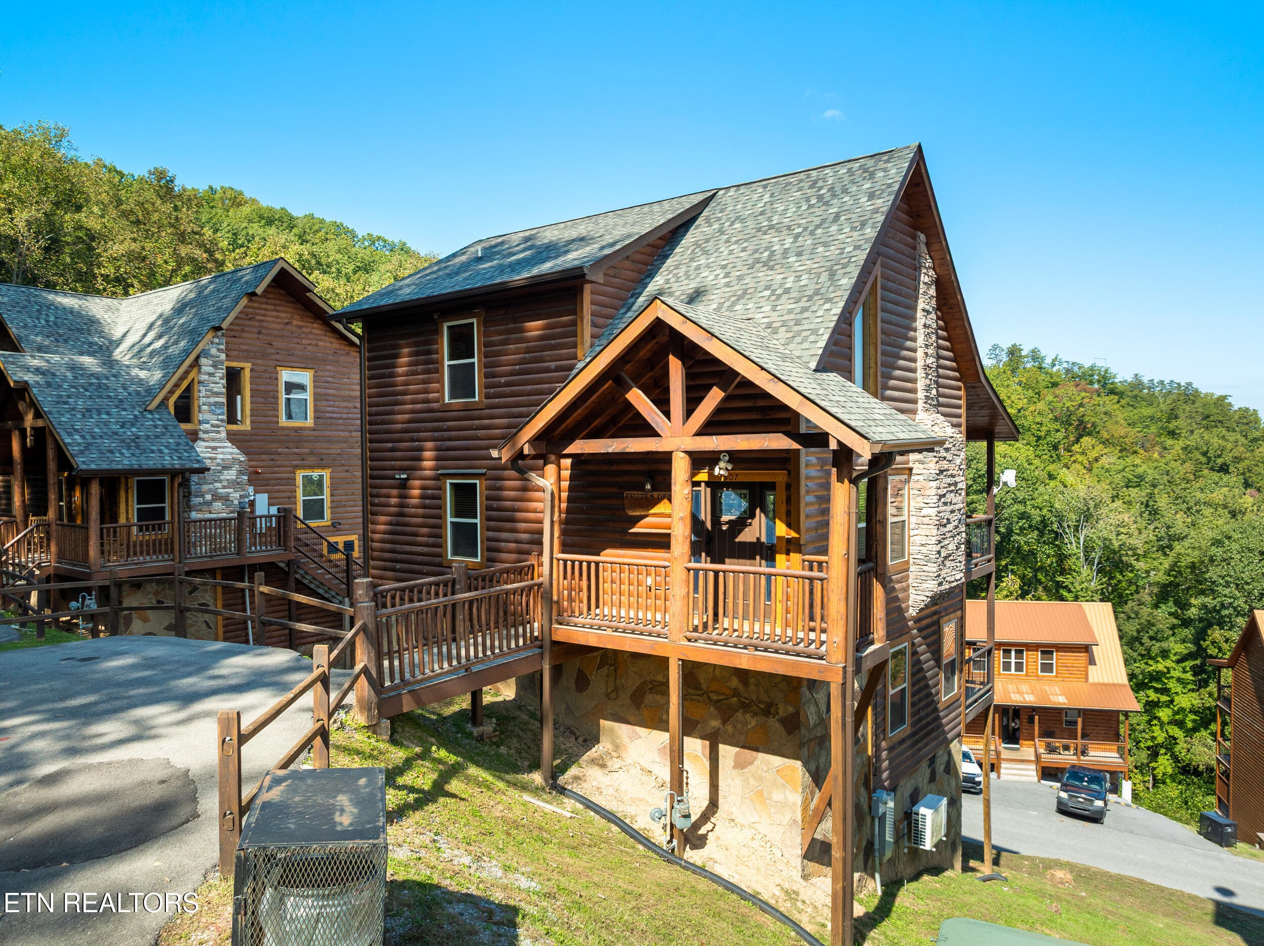 001 - 3307 Pine Peak Way, Sevierville, TN 37862