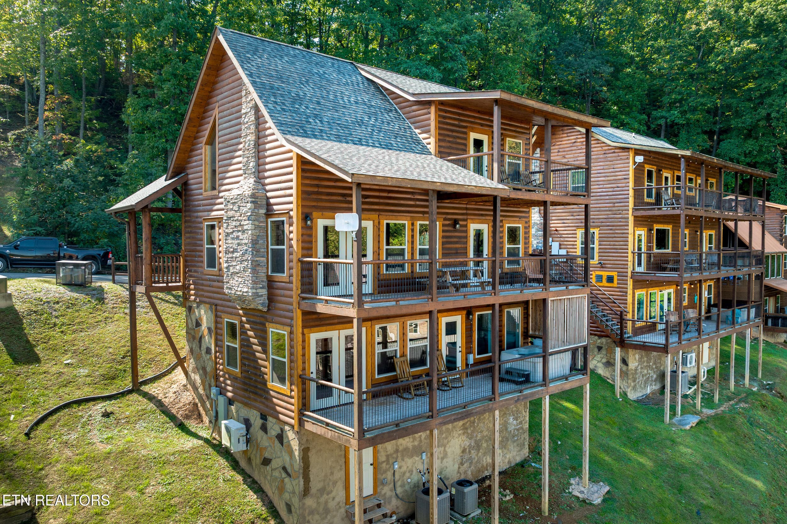011 - 3307 Pine Peak Way, Sevierville, TN 37862