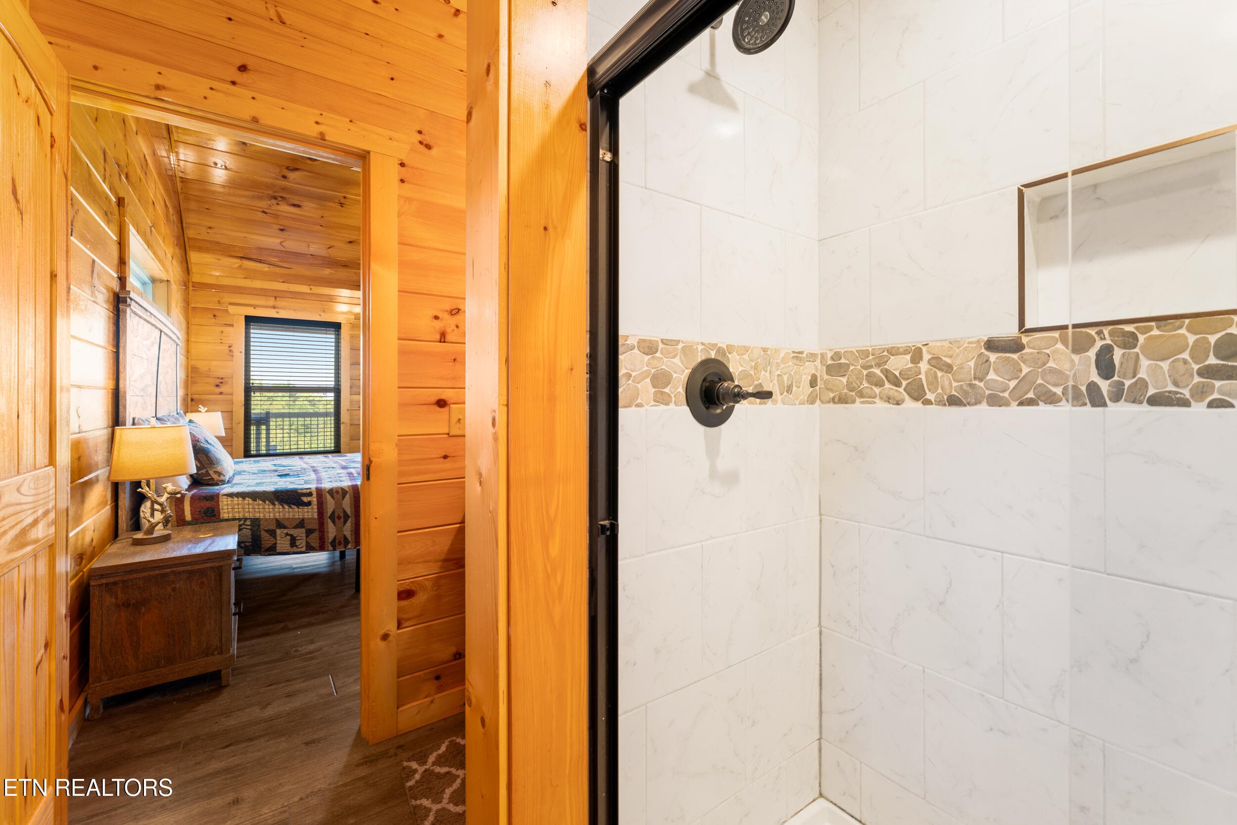 024 - 3307 Pine Peak Way, Sevierville, TN 37862