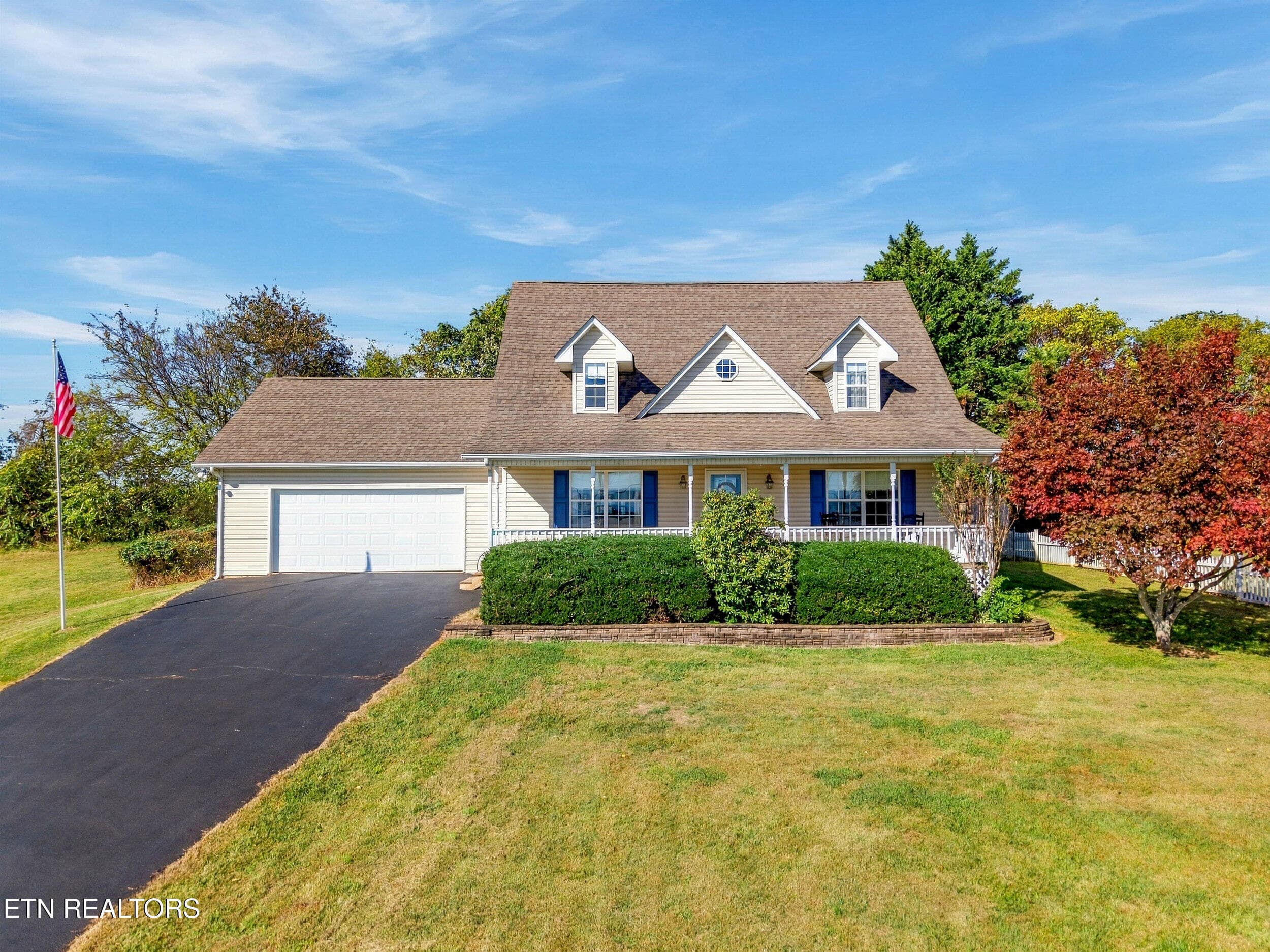 551 Keene Circle, Dandridge, TN 37725