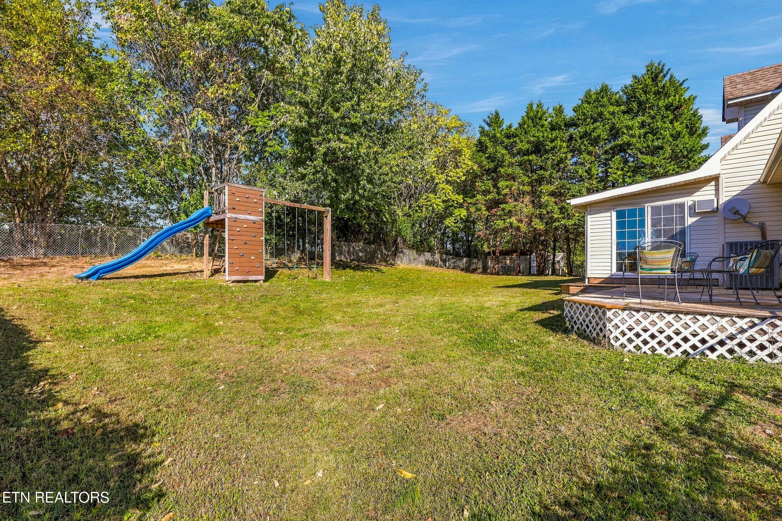010 - 551 Keene Circle, Dandridge, TN 37725