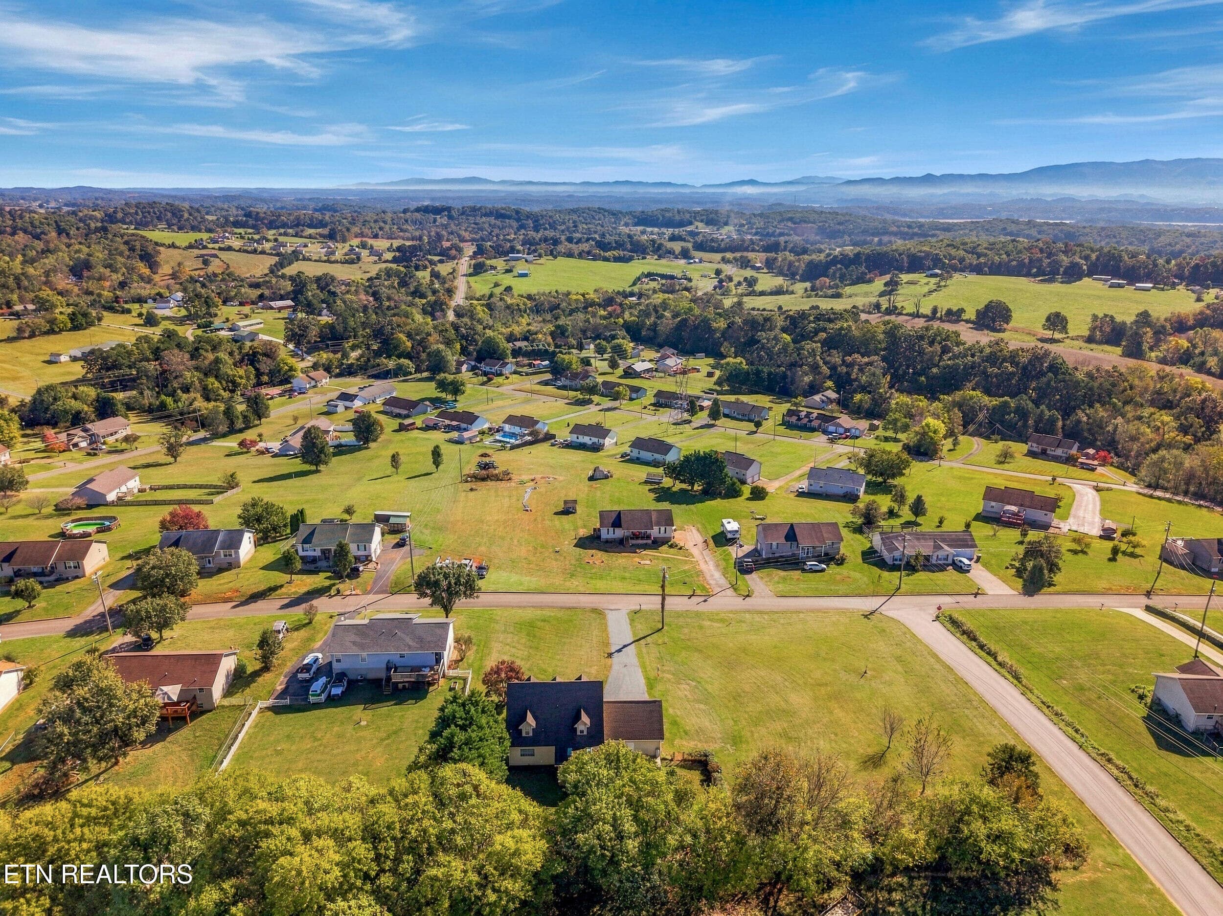 017 - 551 Keene Circle, Dandridge, TN 37725