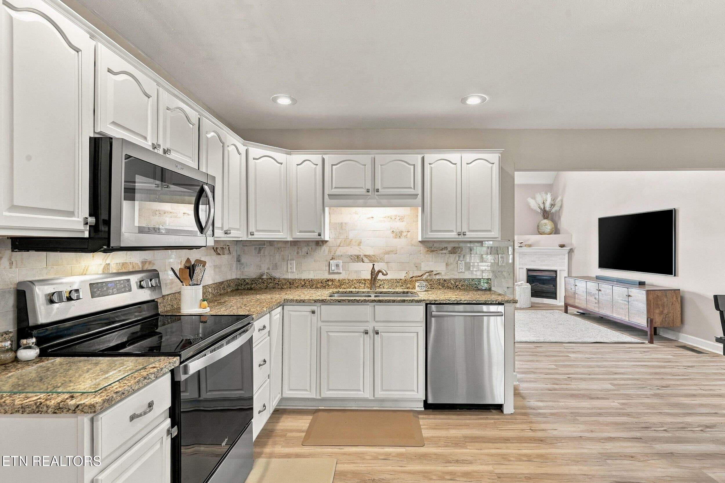 032 - 551 Keene Circle, Dandridge, TN 37725