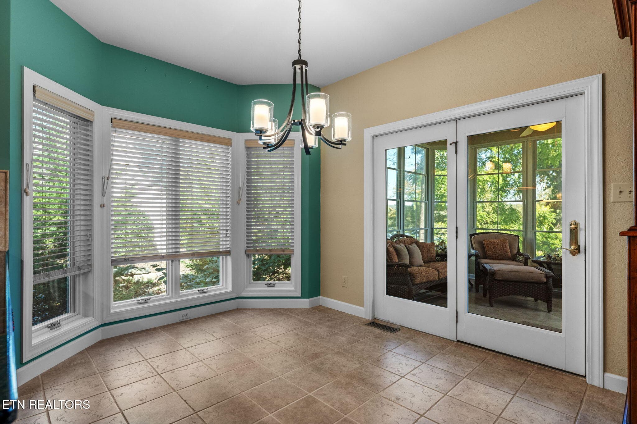 Breakfast Room - 404 Catoosa Lane, Loudon, TN 37774