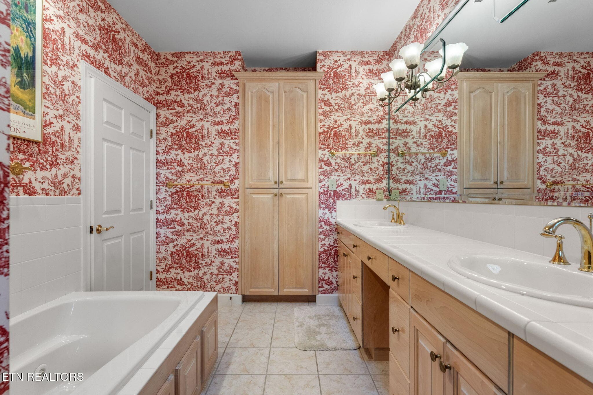 Owner's Suite - 404 Catoosa Lane, Loudon, TN 37774