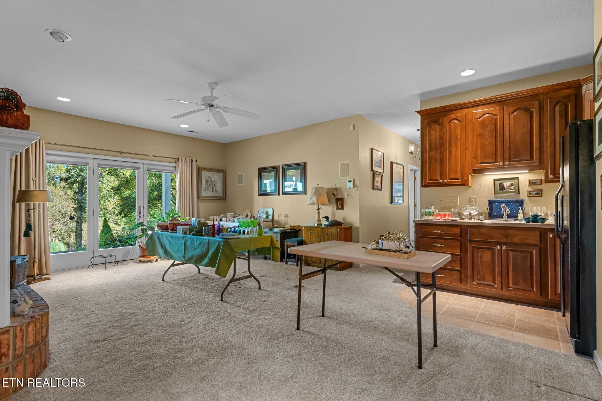 Den/Kitchenette - 404 Catoosa Lane, Loudon, TN 37774