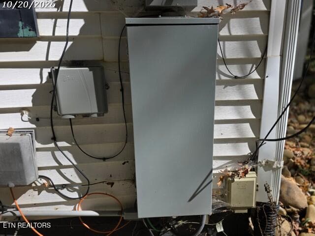 Electric - 520 Burns Rd, Knoxville, TN 37914