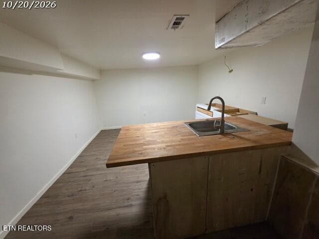 Kitchen lower --1 - 520 Burns Rd, Knoxville, TN 37914