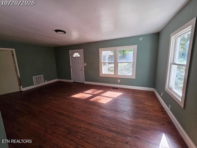 Livingroom - upper -2 - 520 Burns Rd, Knoxville, TN 37914