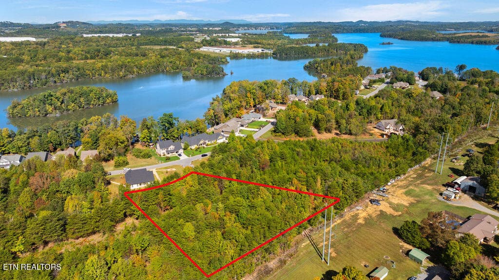 DJI_0884 - Red Wing Drive, Vonore, TN 37885