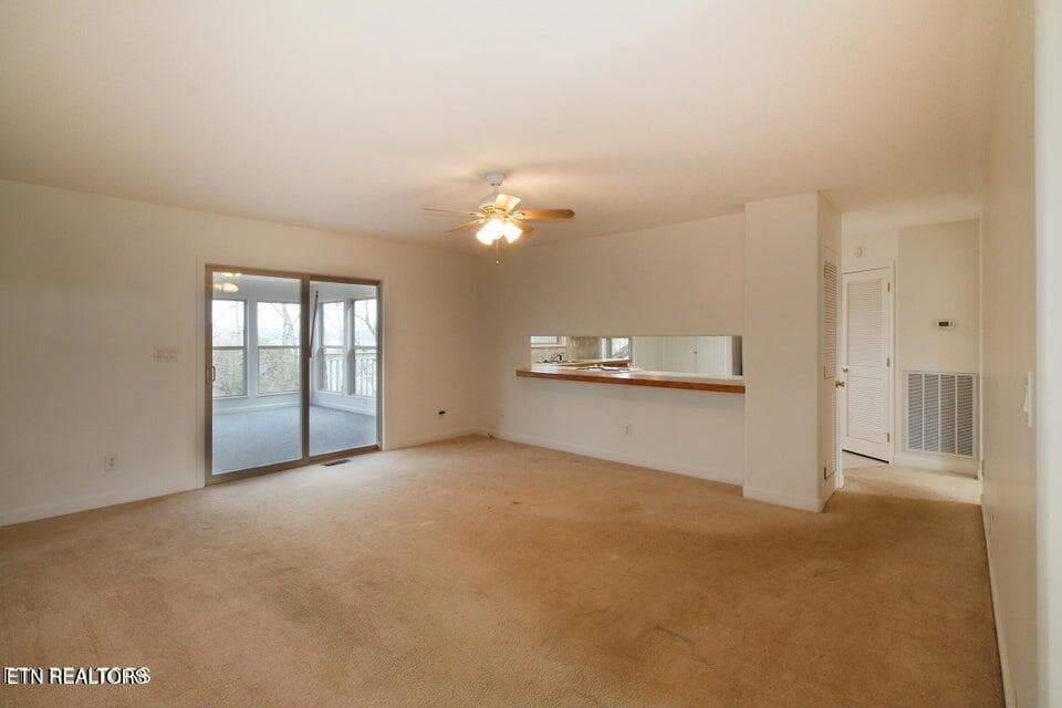 living - 211 Sequoyah Tr, Rutledge, TN 37861