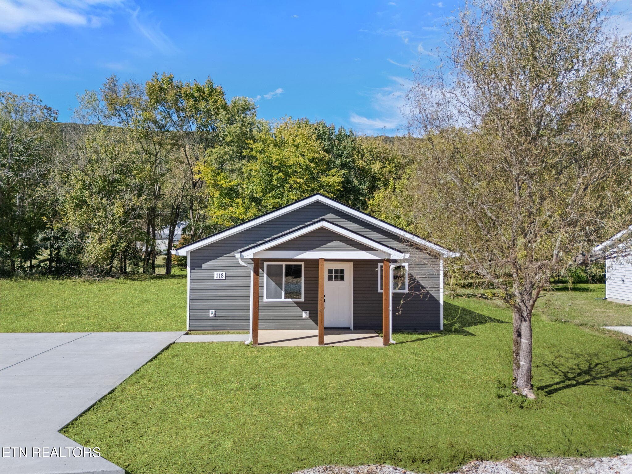 118 Bradys Way, Harriman, TN 37748