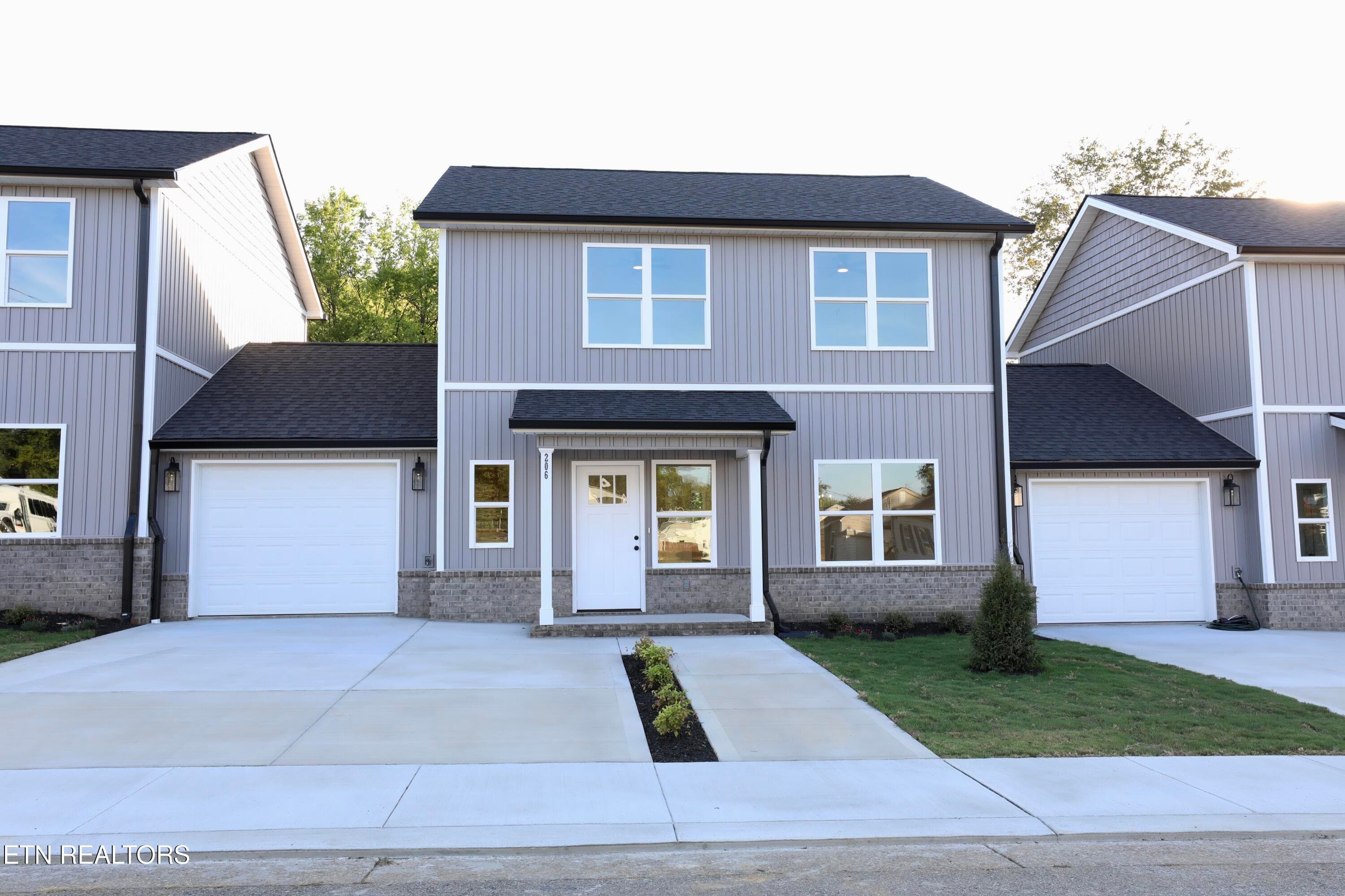 6 - Avenue B 204,206,208, Alcoa, TN 37701