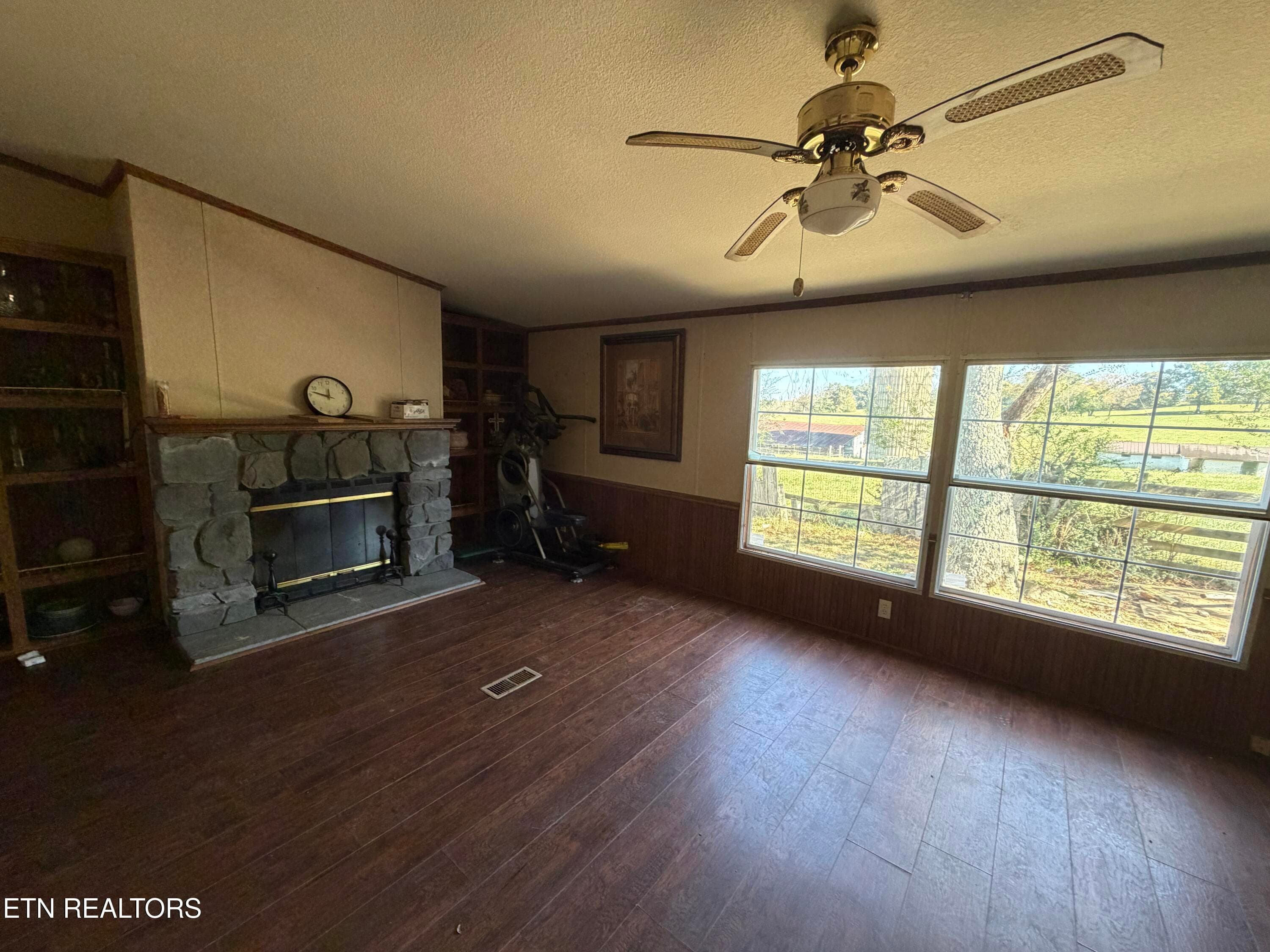 IMG_1931 - 1033 McGhee Rd, Jamestown, TN 38556